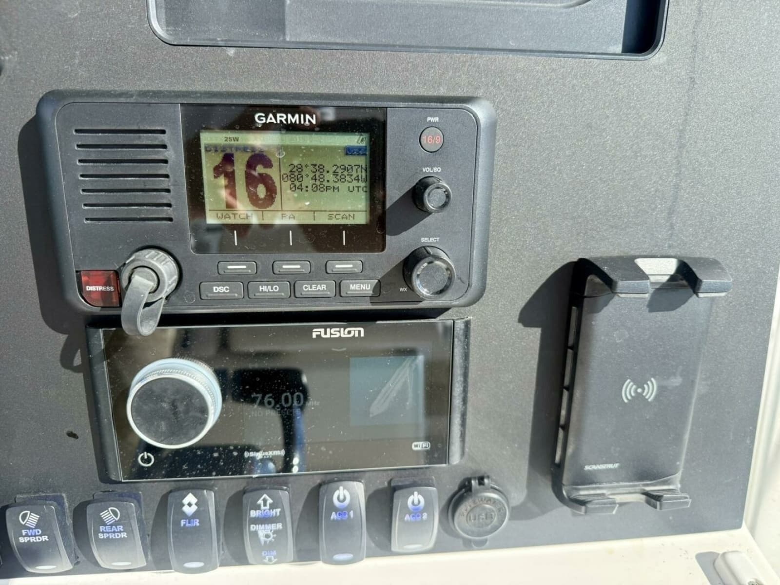2006 Regulator 29 FS - Photo 23