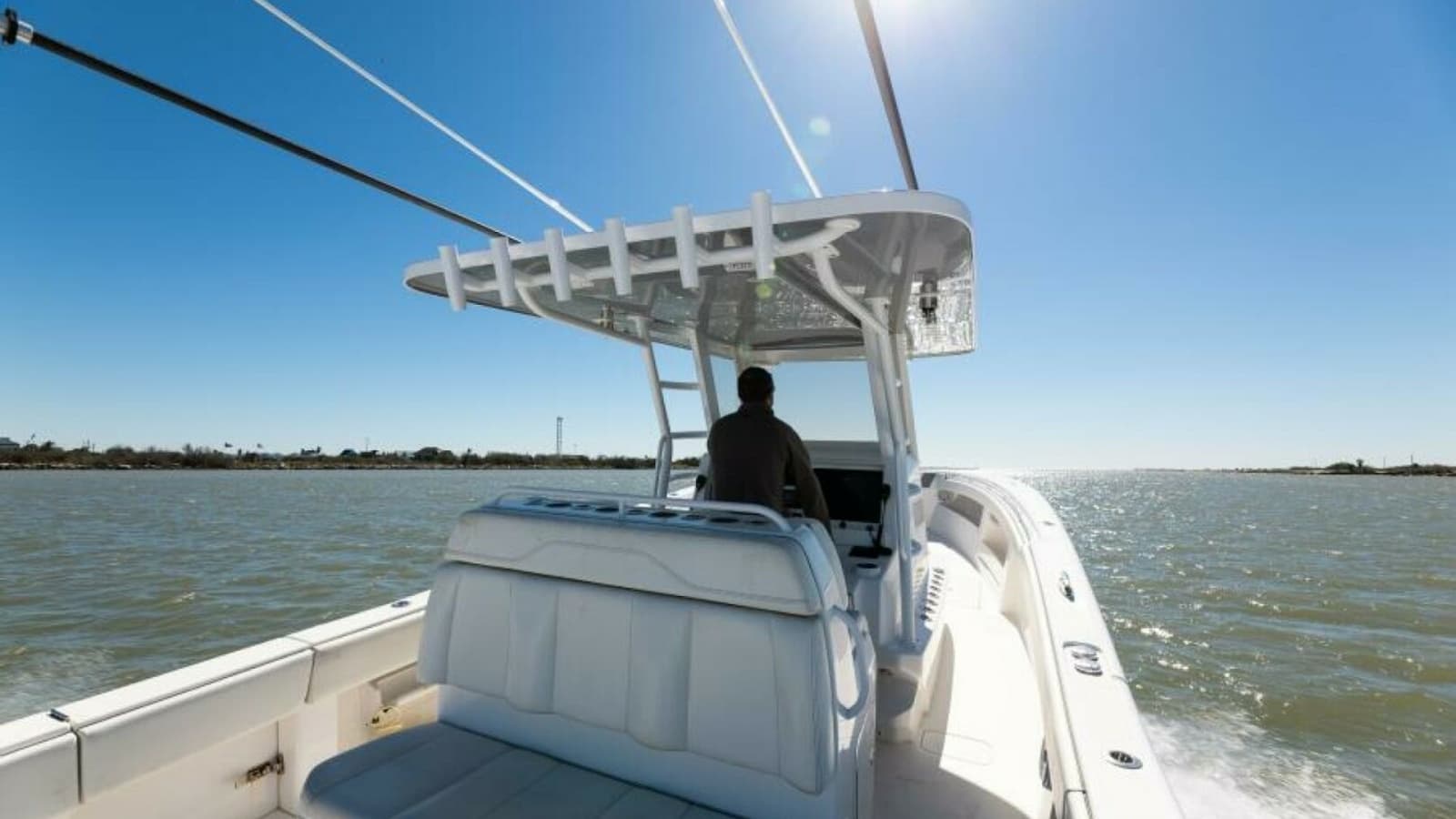 2019 Invincible 39 Open - Photo 28
