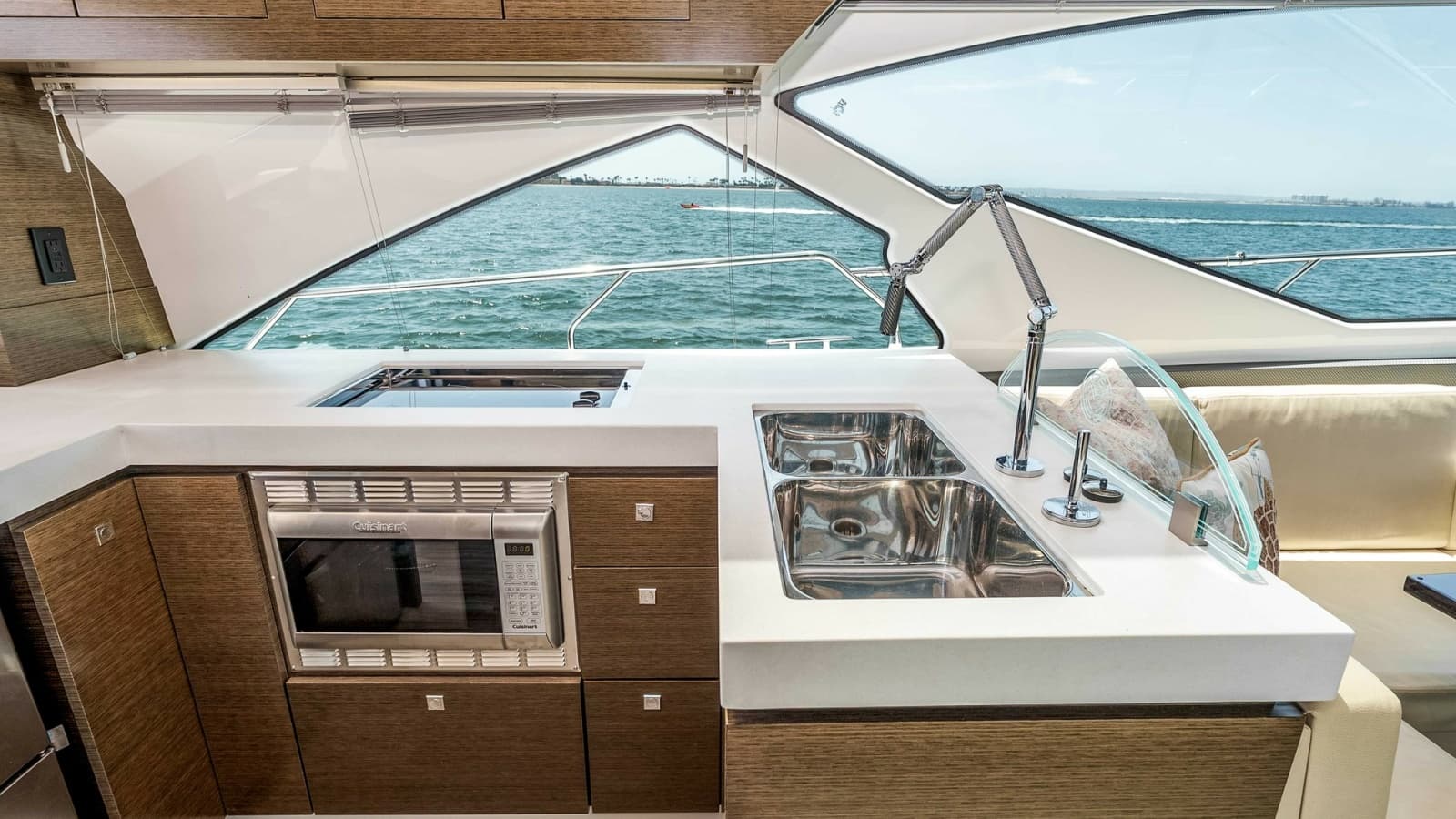 2017 Cruisers 60 Cantius  - Photo 6