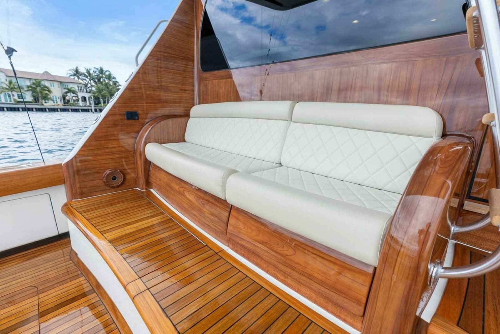 2022 Viking 68 Enclosed Bridge - Photo 62