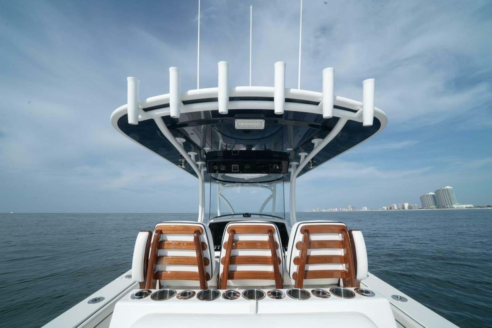 2022 Valhalla Boatworks V-37 - Photo 3