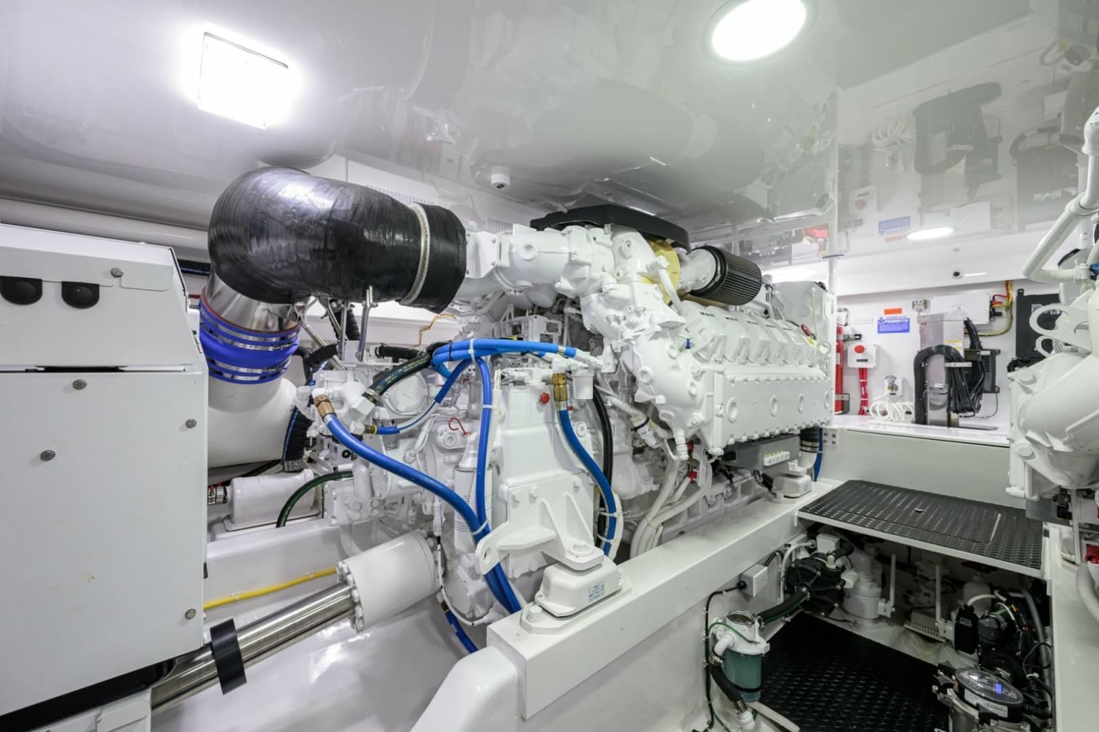 2024 Viking 54 Convertible - Photo 48