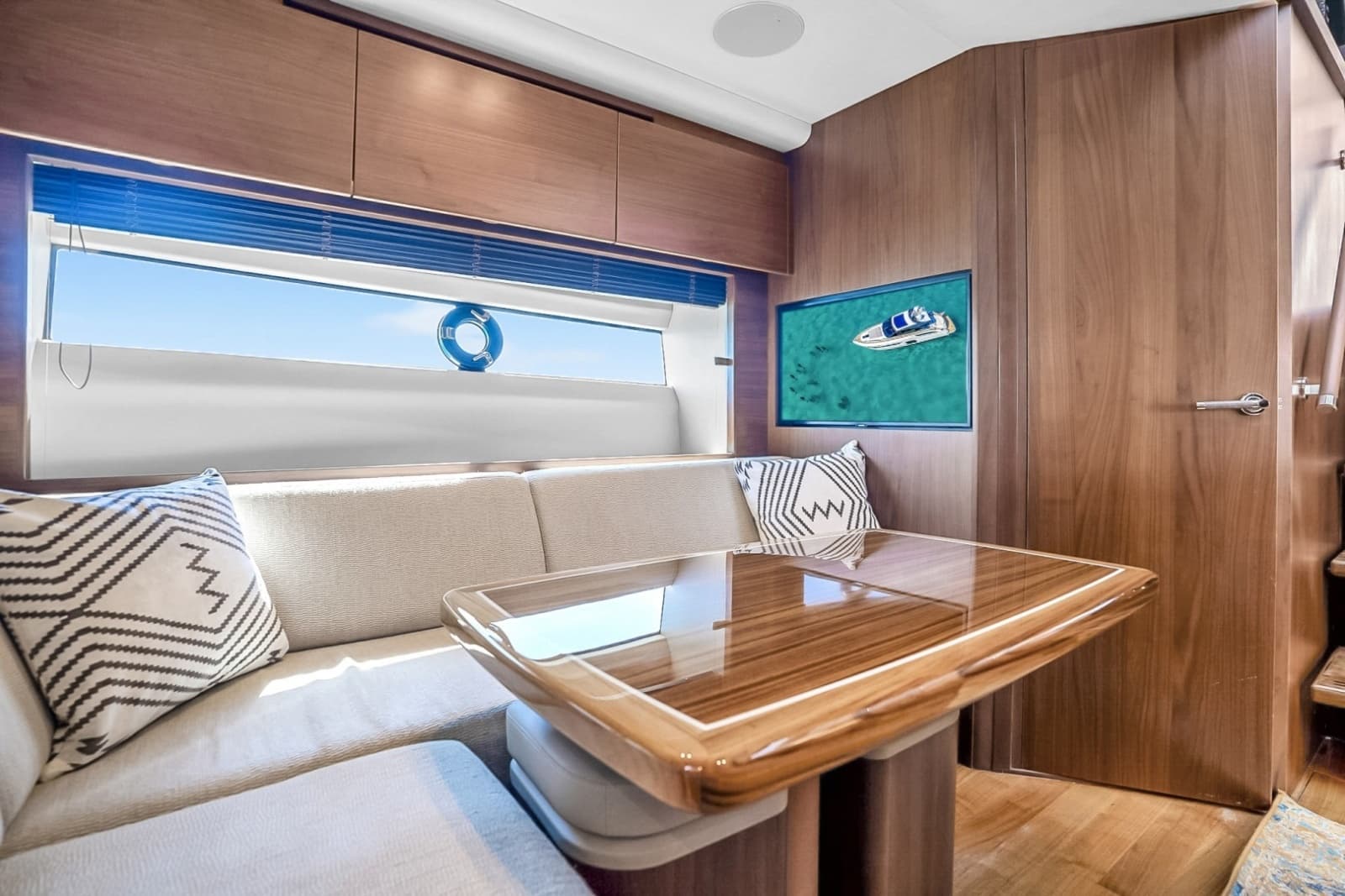 2016 Princess V58 - Photo 11