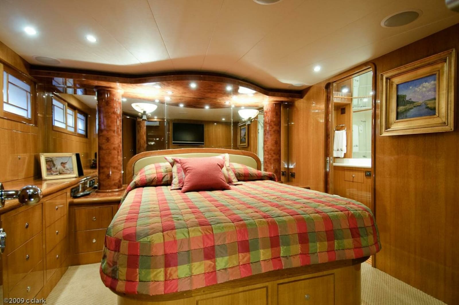 2005 Ocean Alexander 58 Motor Yacht - Photo 17