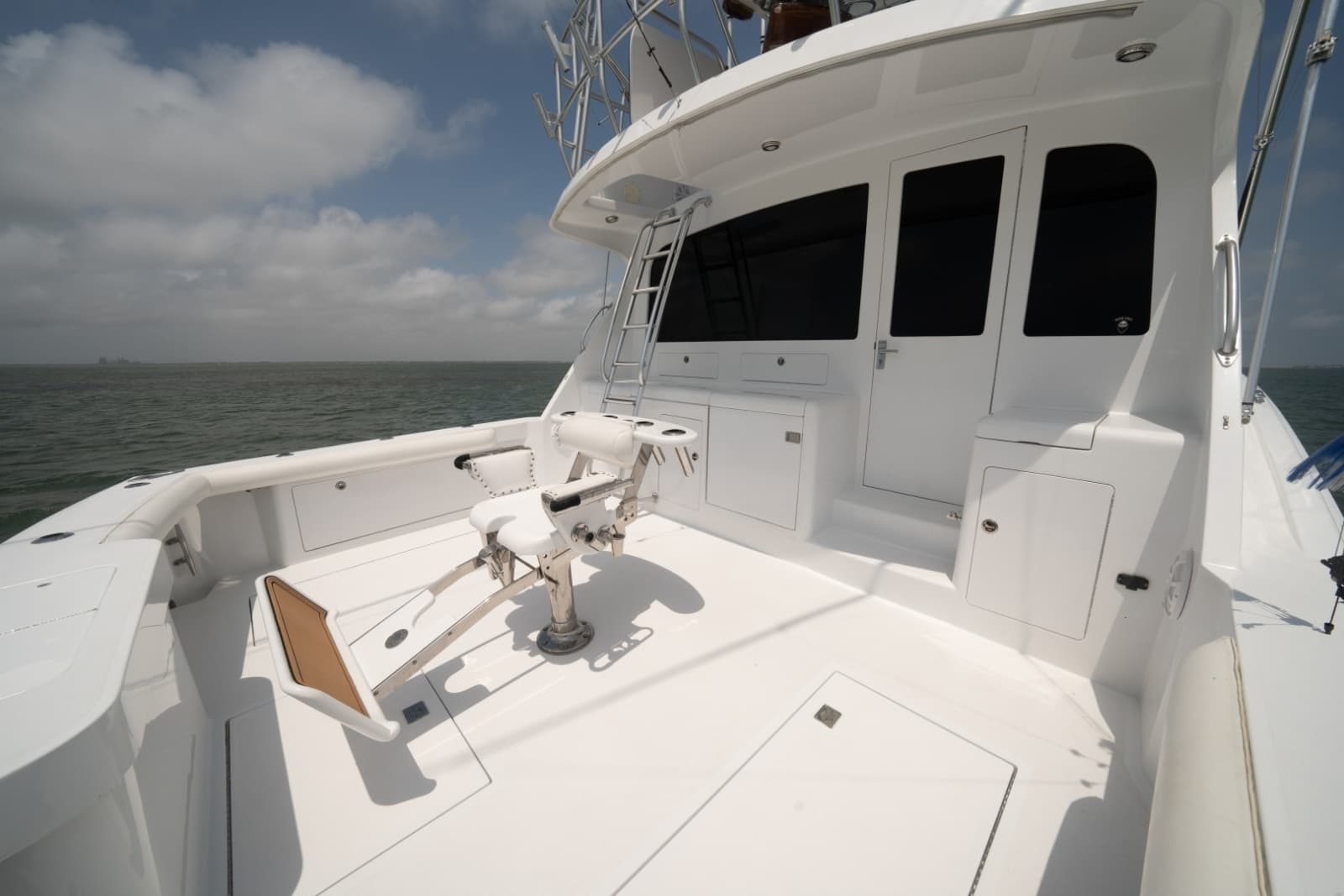 2002 Cabo 43 Convertible - Photo 35