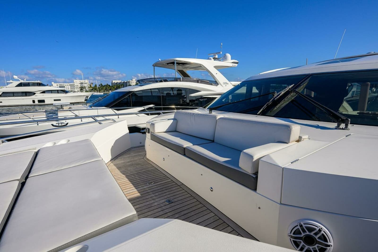 2013 Princess V72 Express Yacht - Photo 41