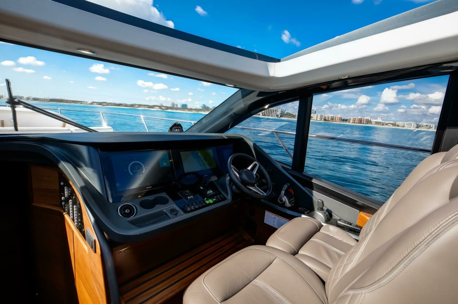 2025 Princess V55 - Photo 4