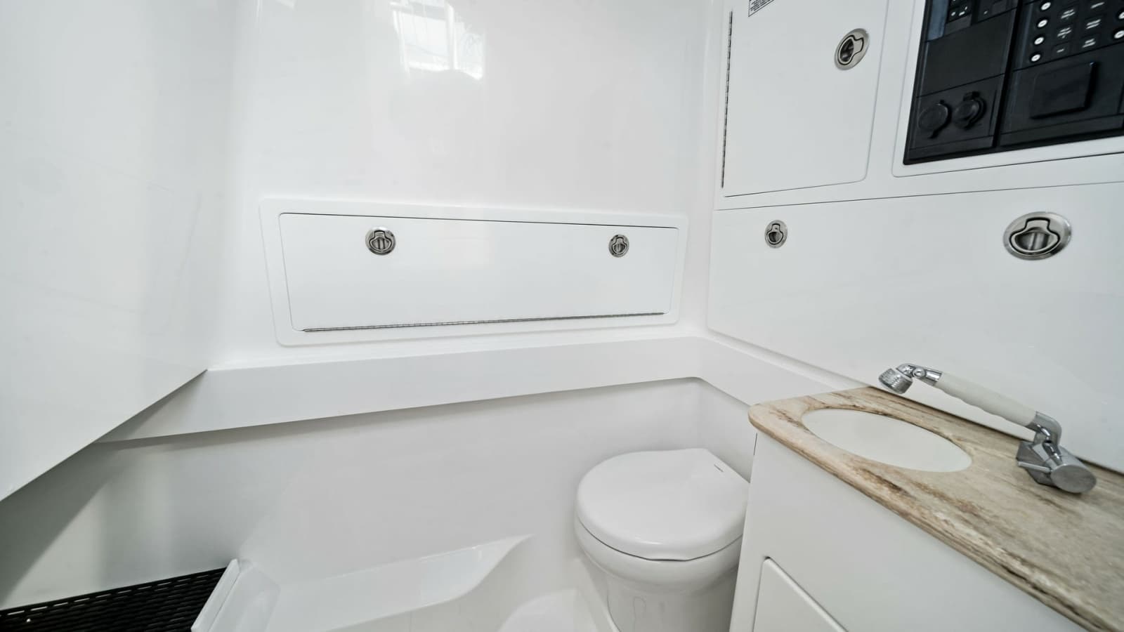 2024 Valhalla Boatworks V-37 - Photo 23