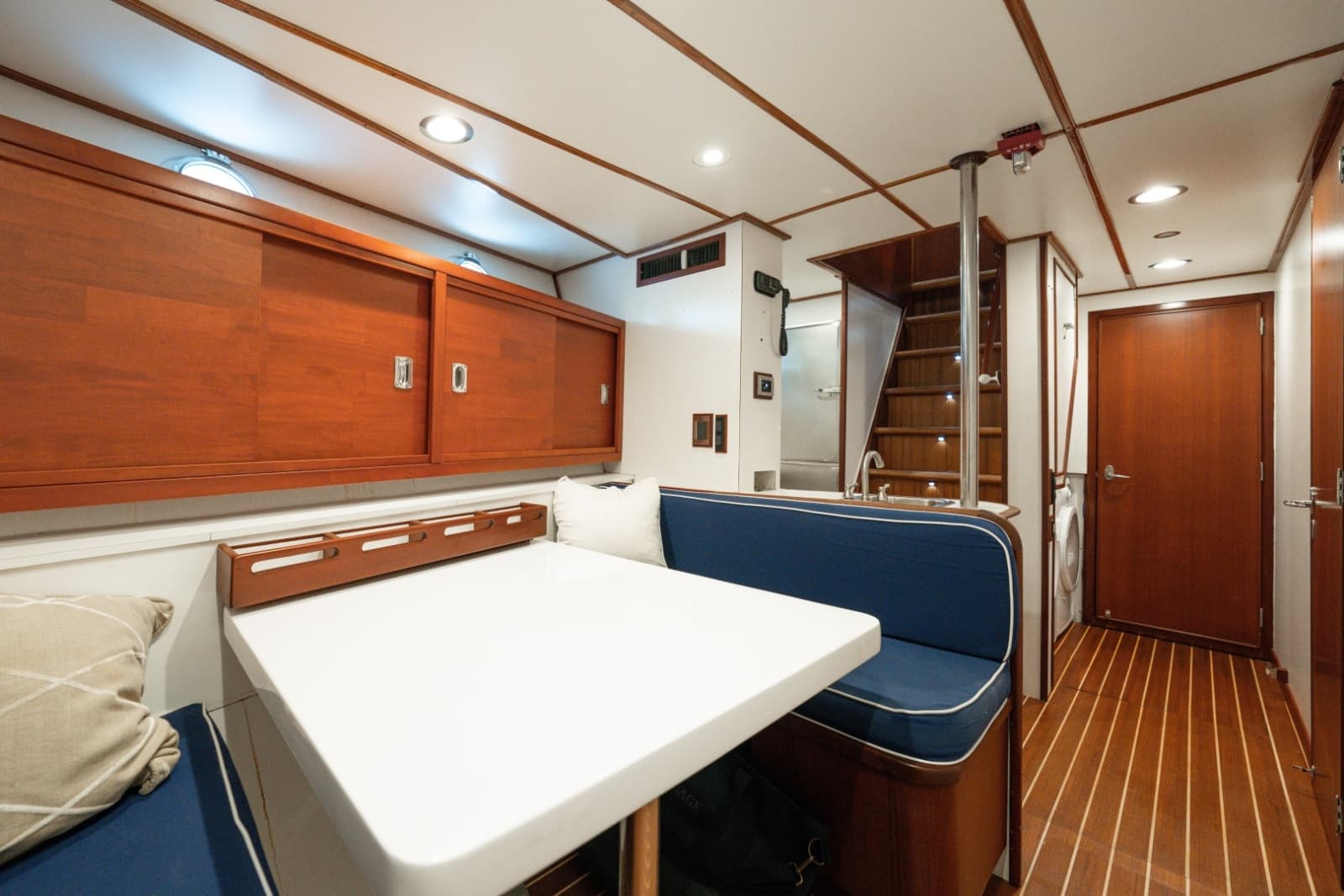 1971 Feadship 101 - Photo 56