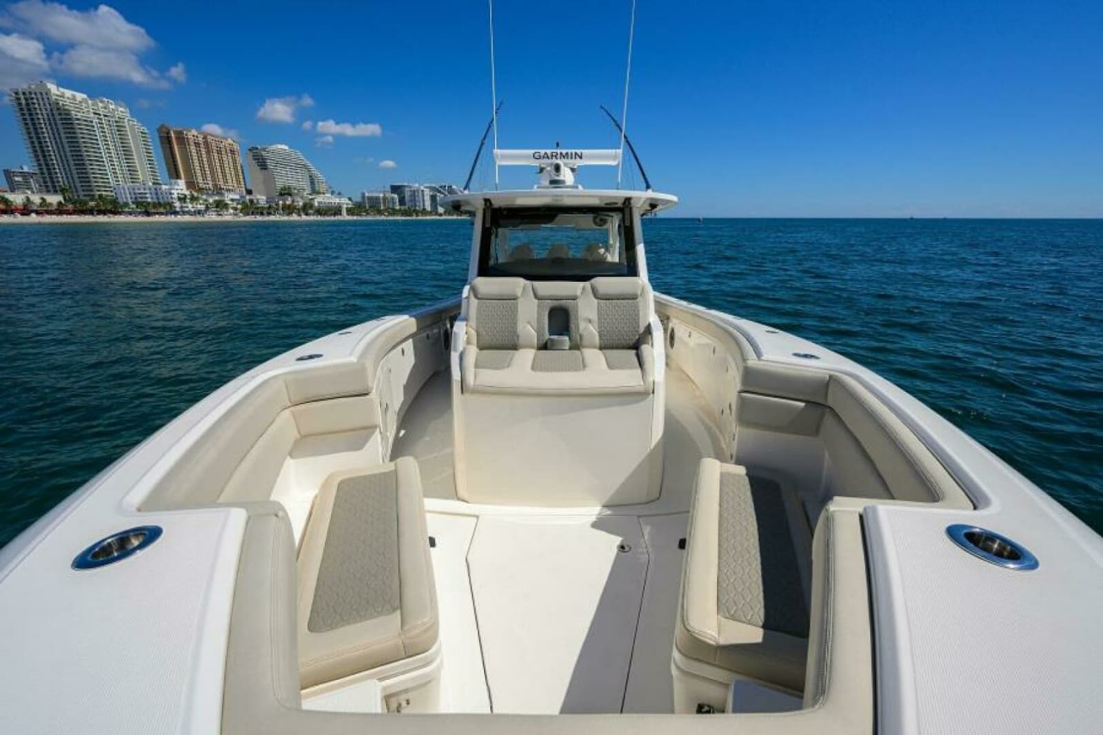2021 Solace Center Console - Photo 9