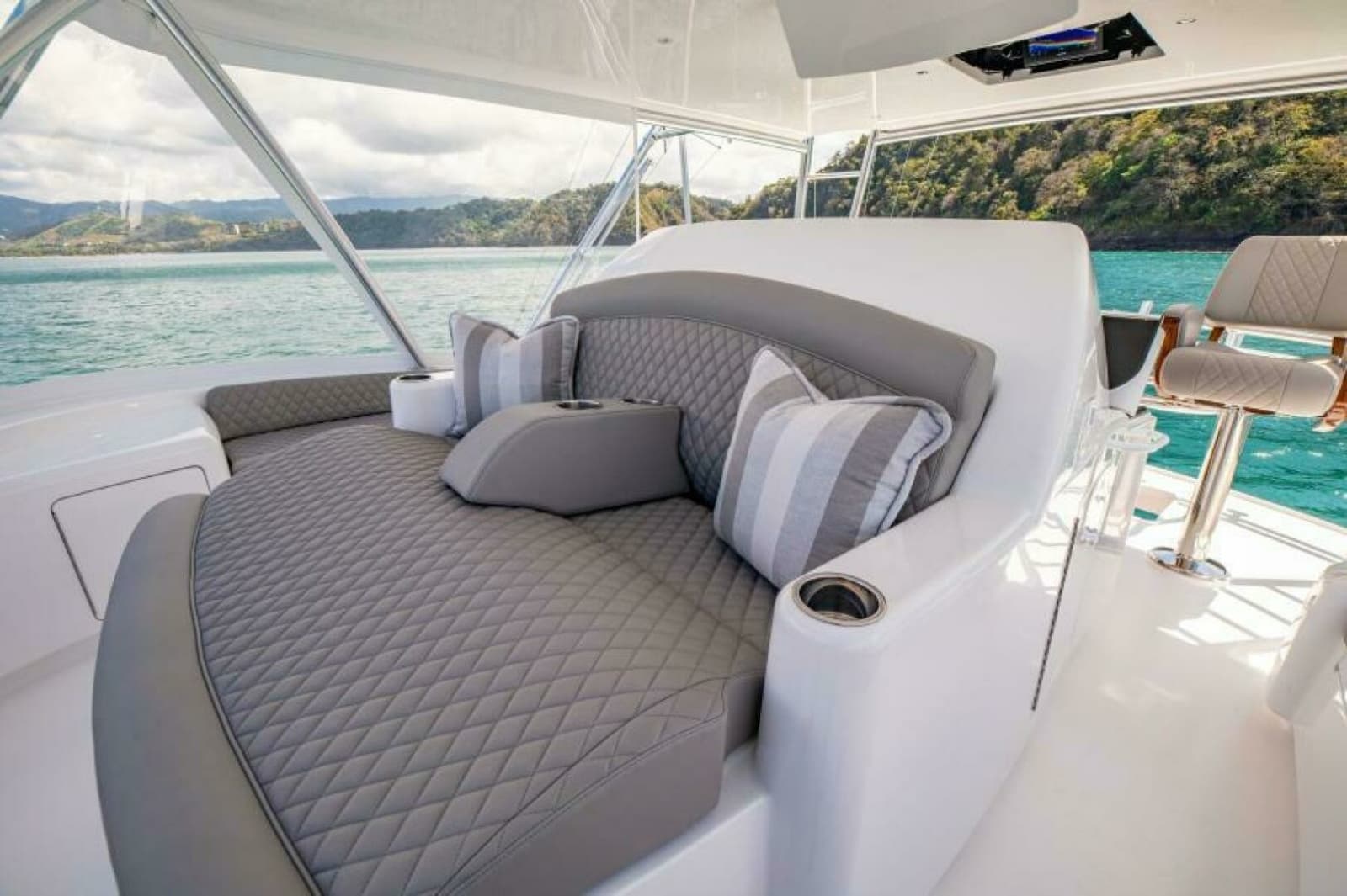 2023 Viking 64 Convertible - Photo 45