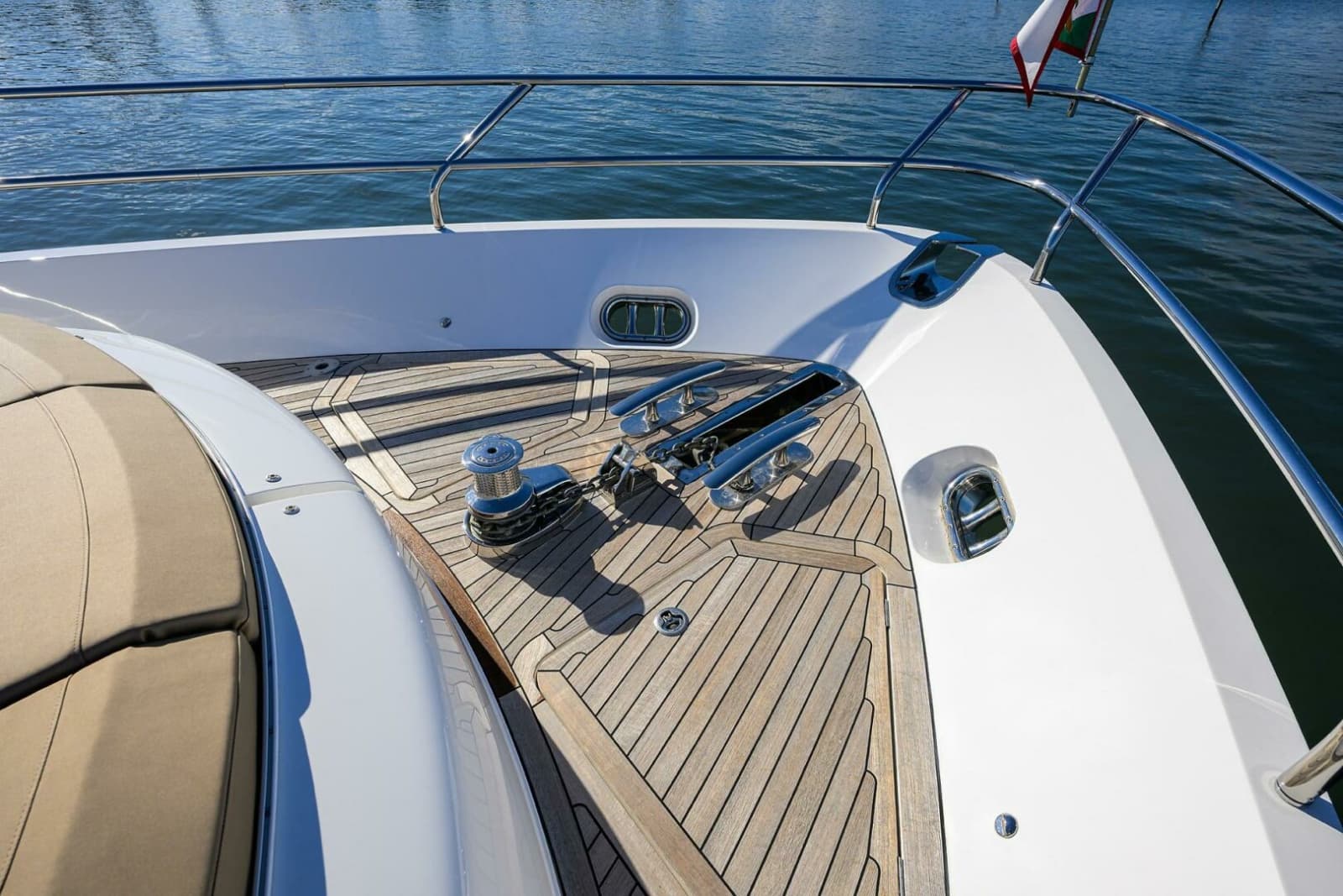 2021 Princess Y78 - Photo 64
