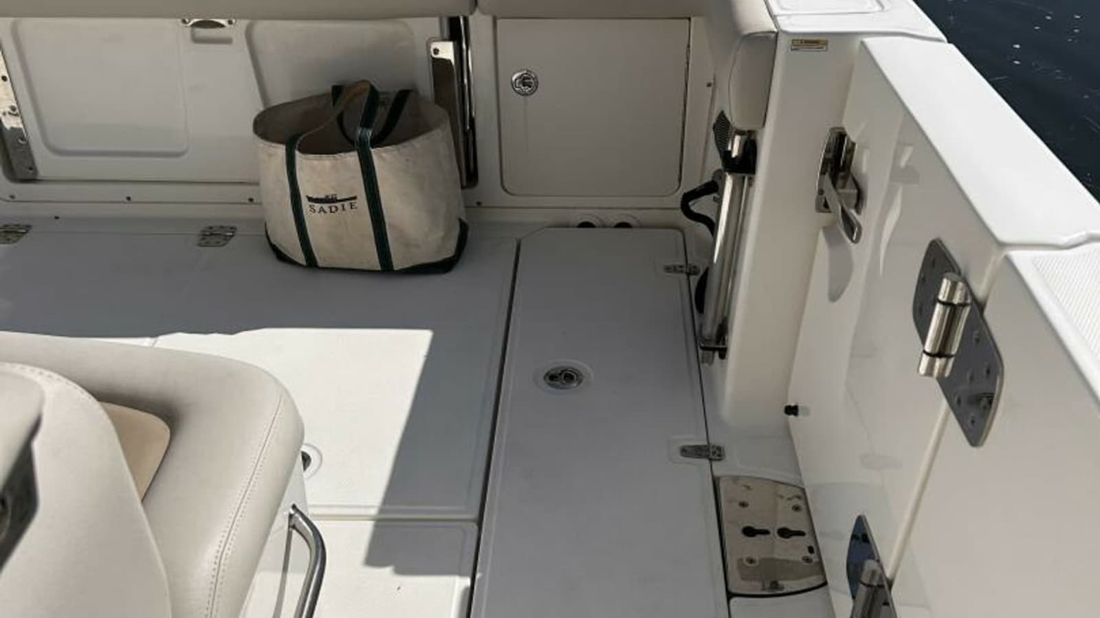 2017 Boston Whaler 330 Outrage - Photo 25