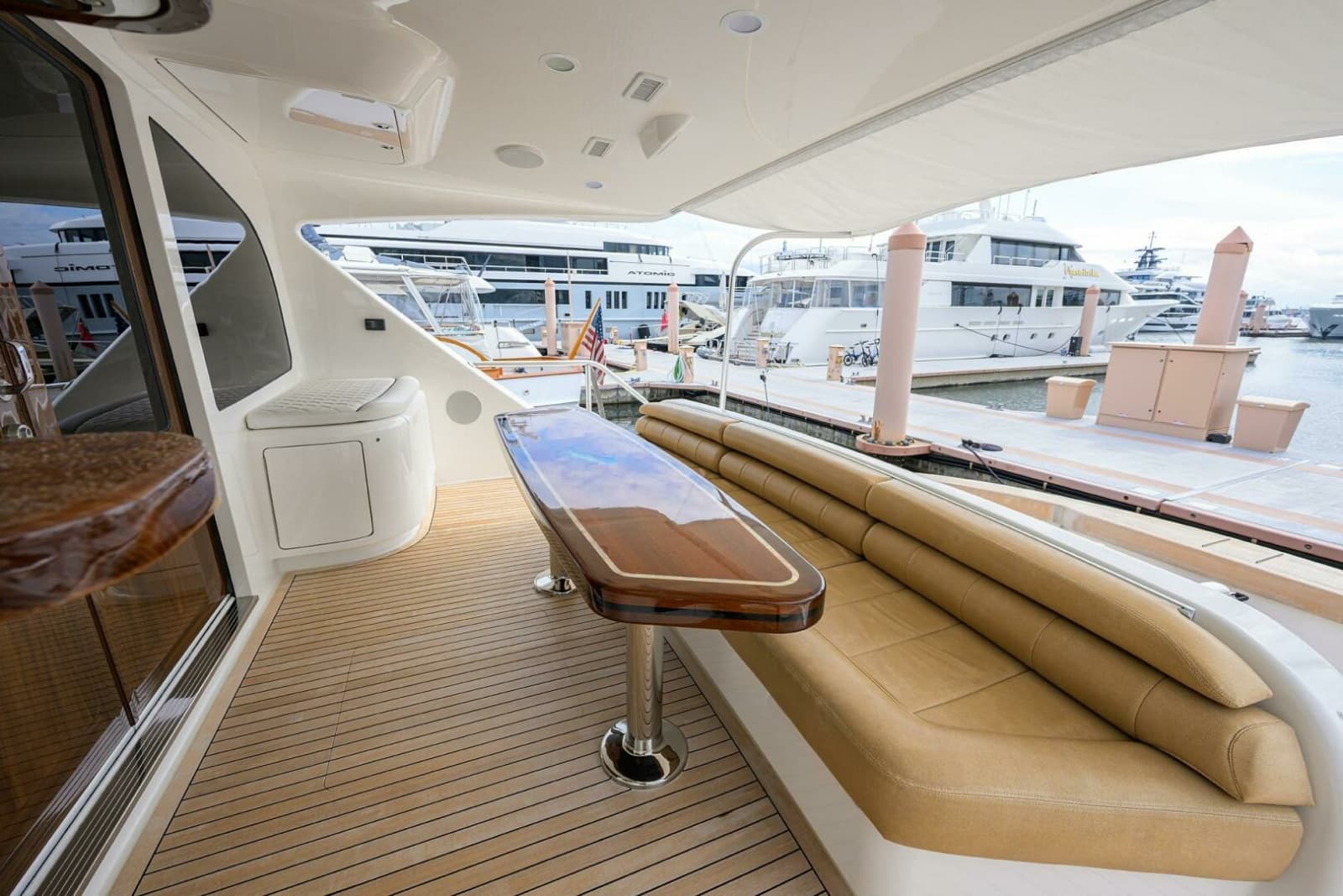 2017 Viking 92 Enclosed Bridge - Photo 13