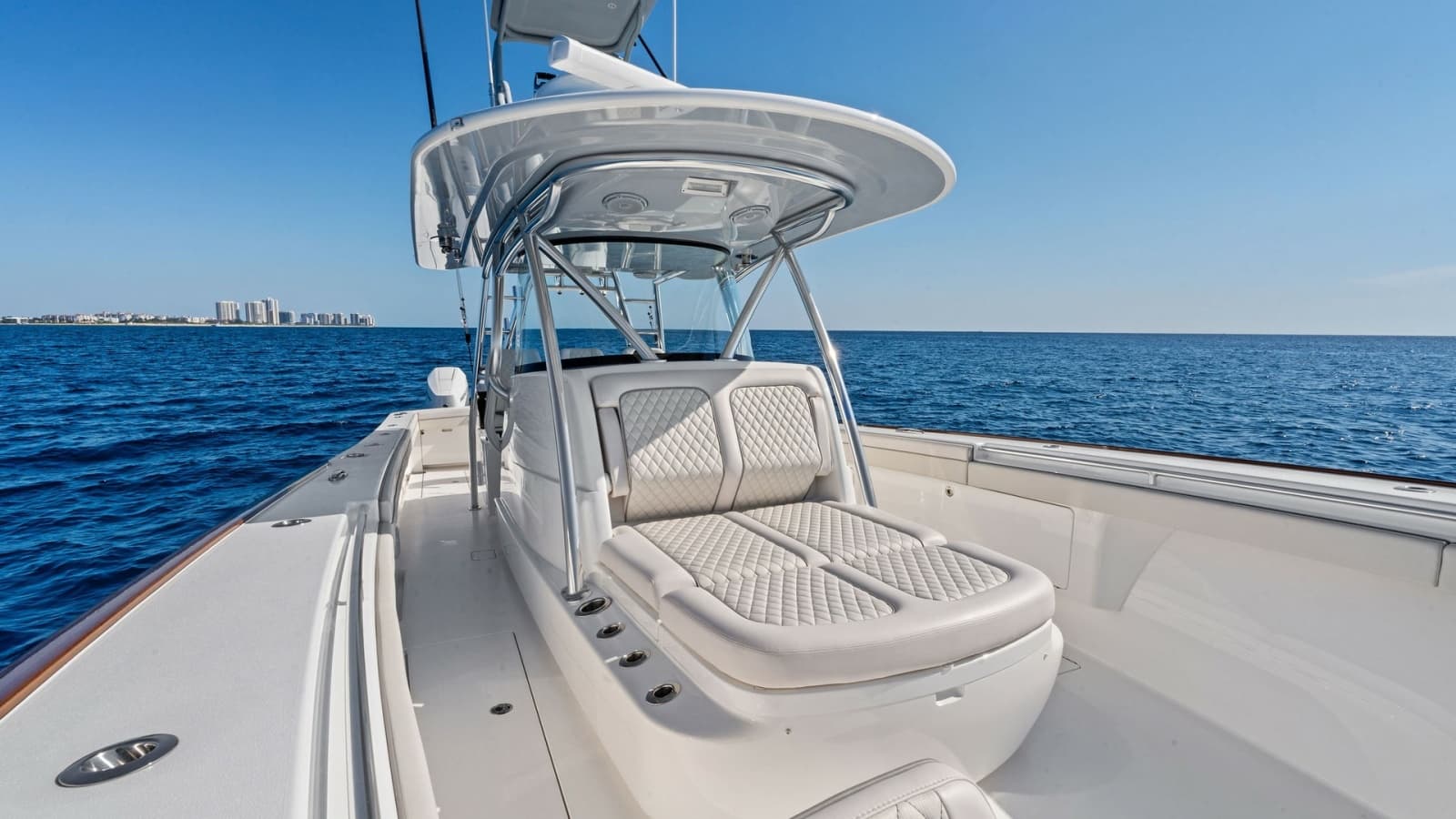 2025 Valhalla Boatworks V-41 - Photo 10