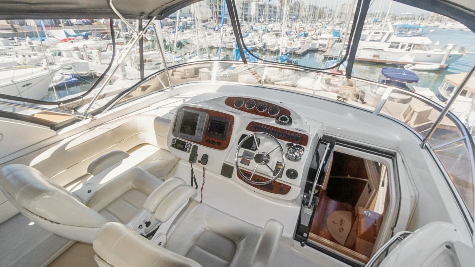 2005 Meridian 540 Pilothouse - Photo 2