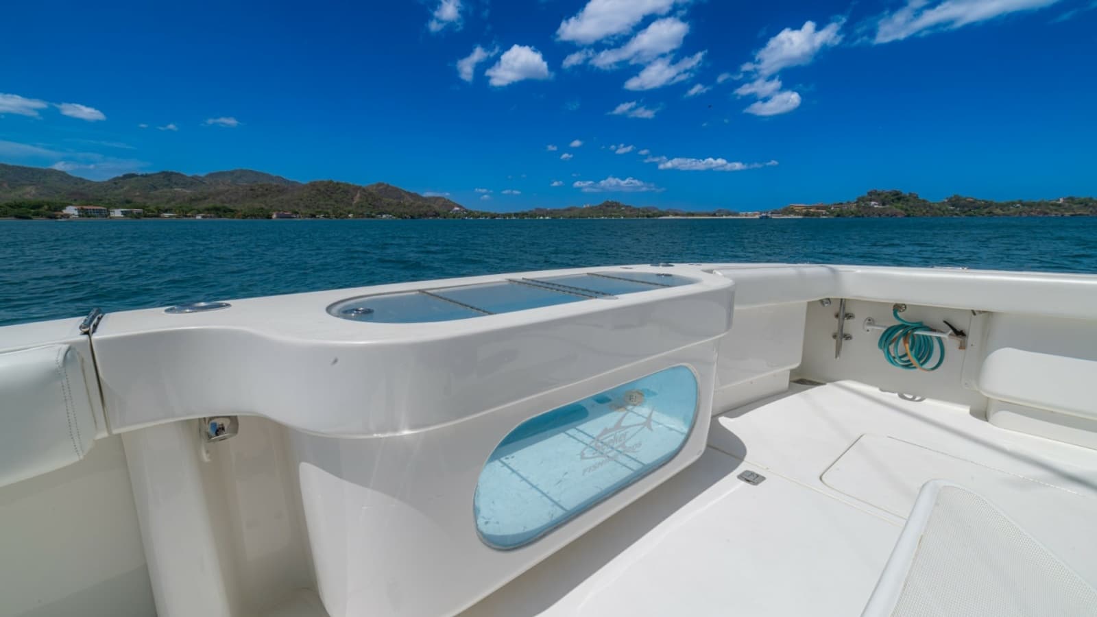 2005 Viking 61 Convertible - Photo 56