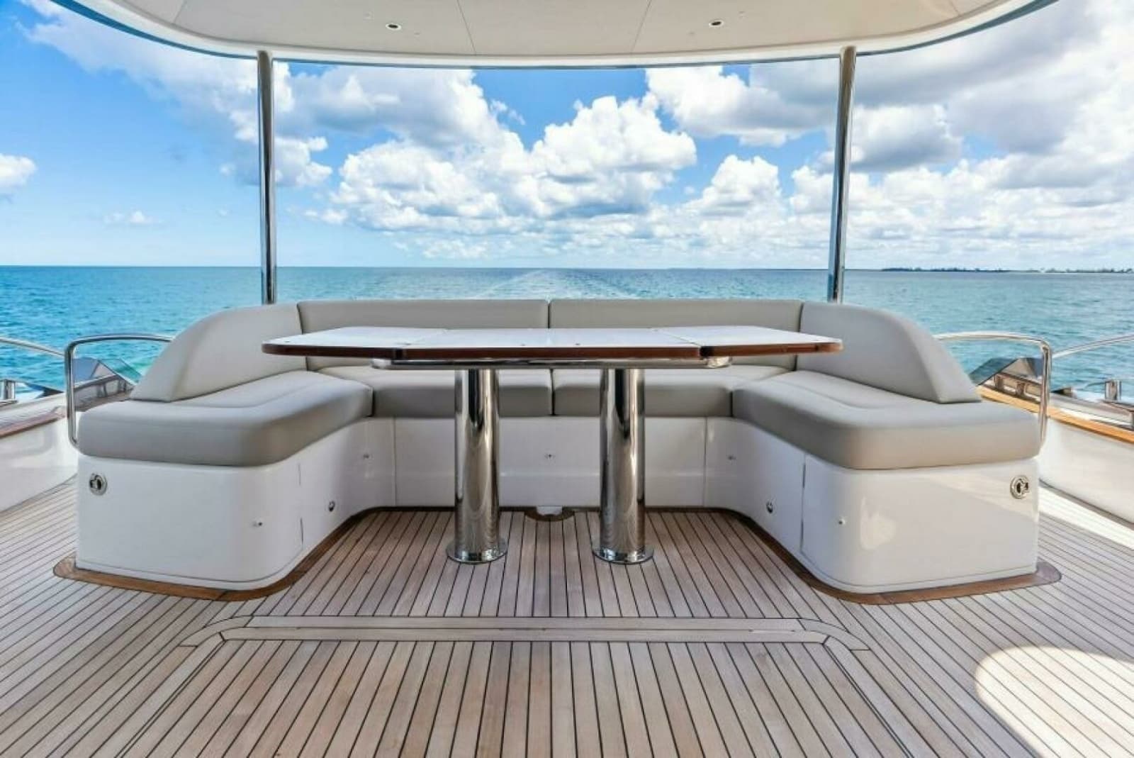 2024 Princess Y72 Motor Yacht - Photo 4