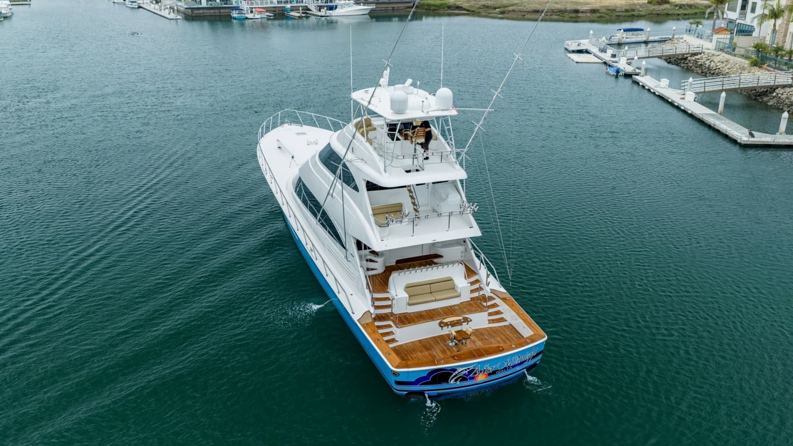 2020 Viking 92 Skybridge - Photo 78