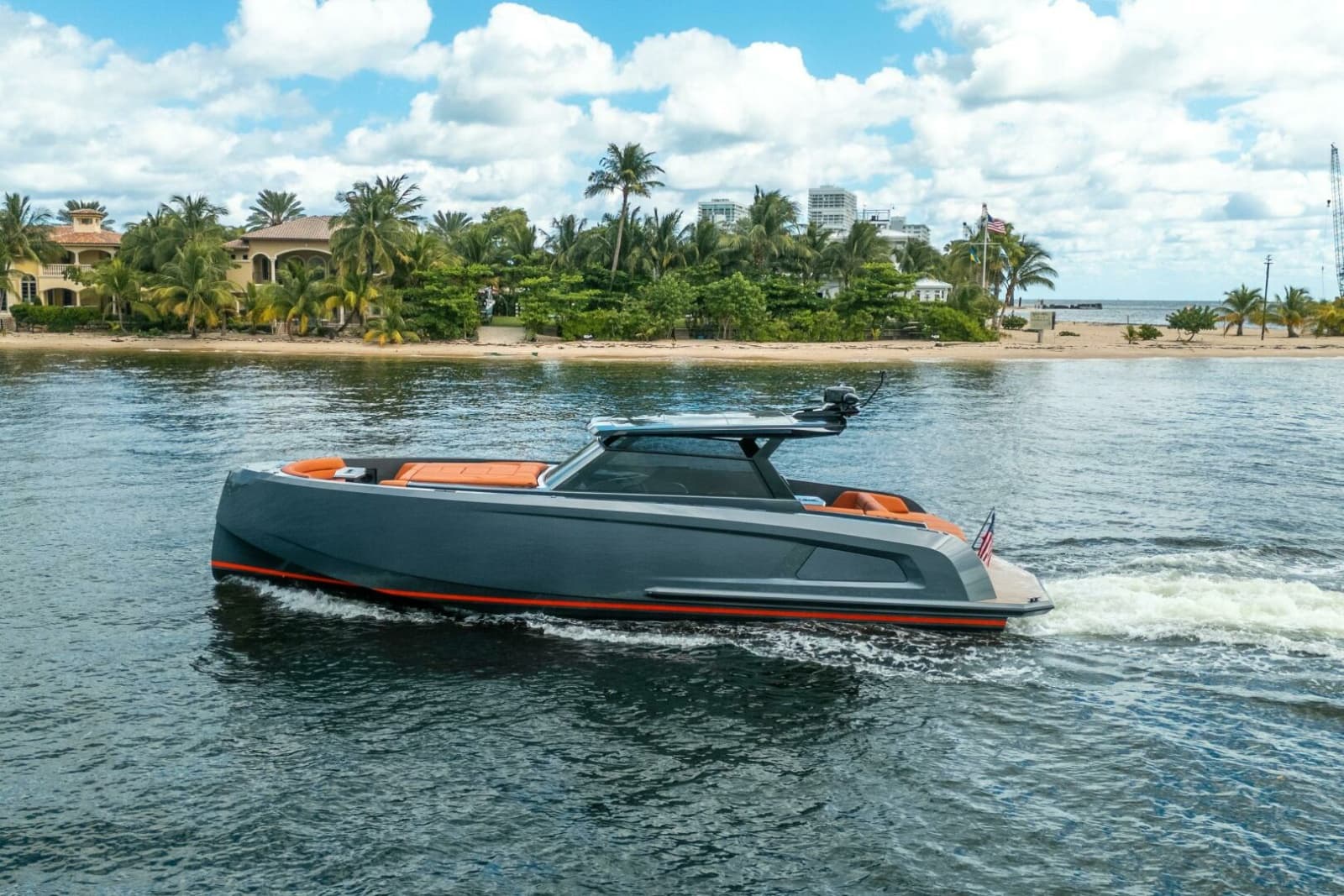 2022 Vanquish Yachts VQ45 - Photo 2