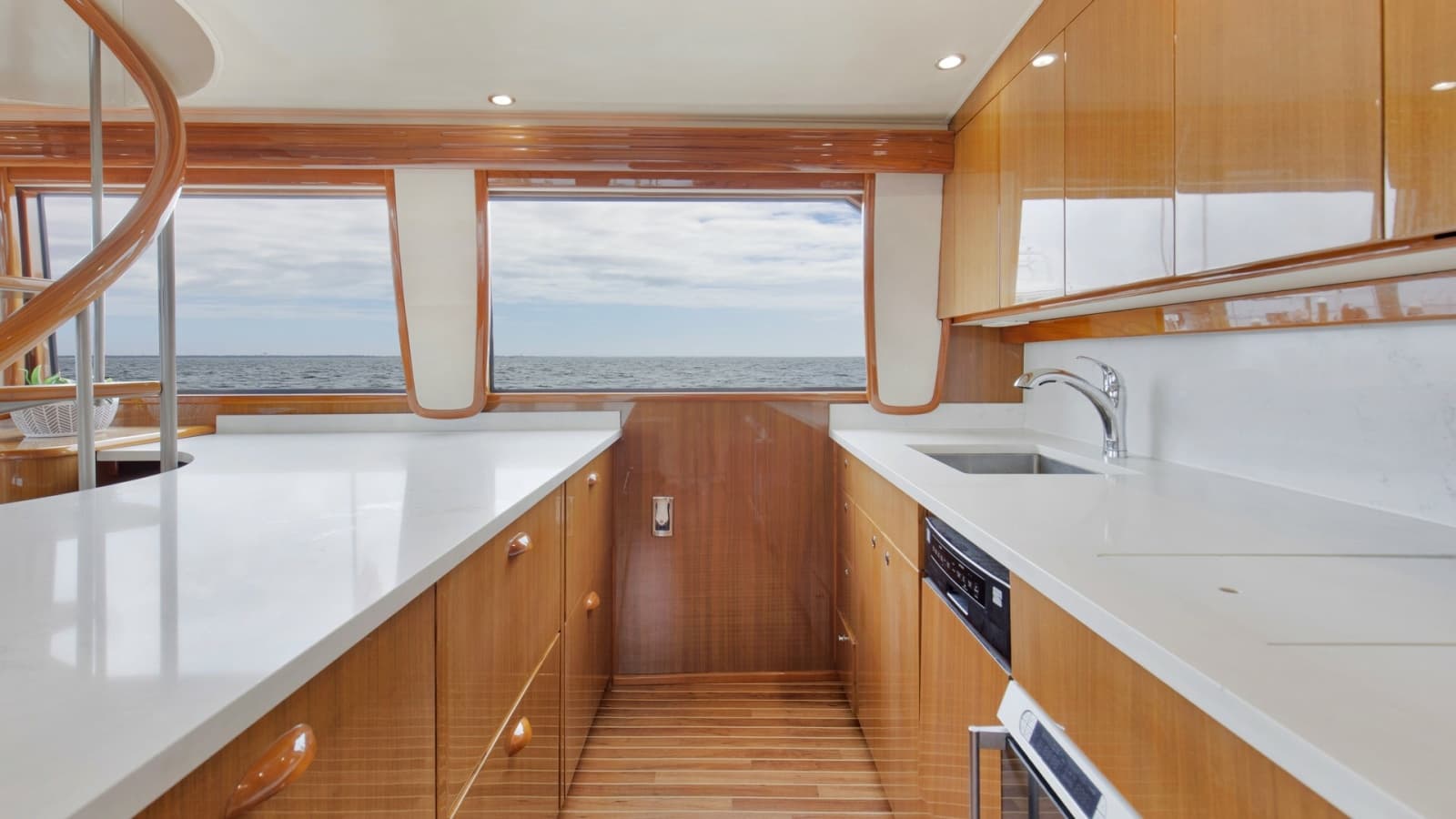 2007 Viking 74 Enclosed Bridge - Photo 9
