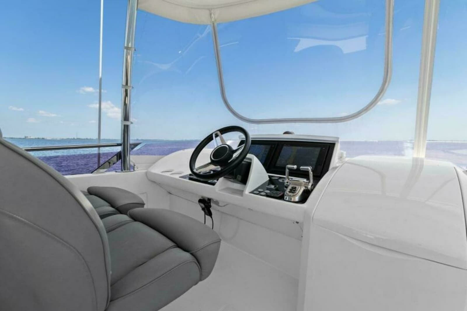 2016 Princess 60 Flybridge - Photo 4