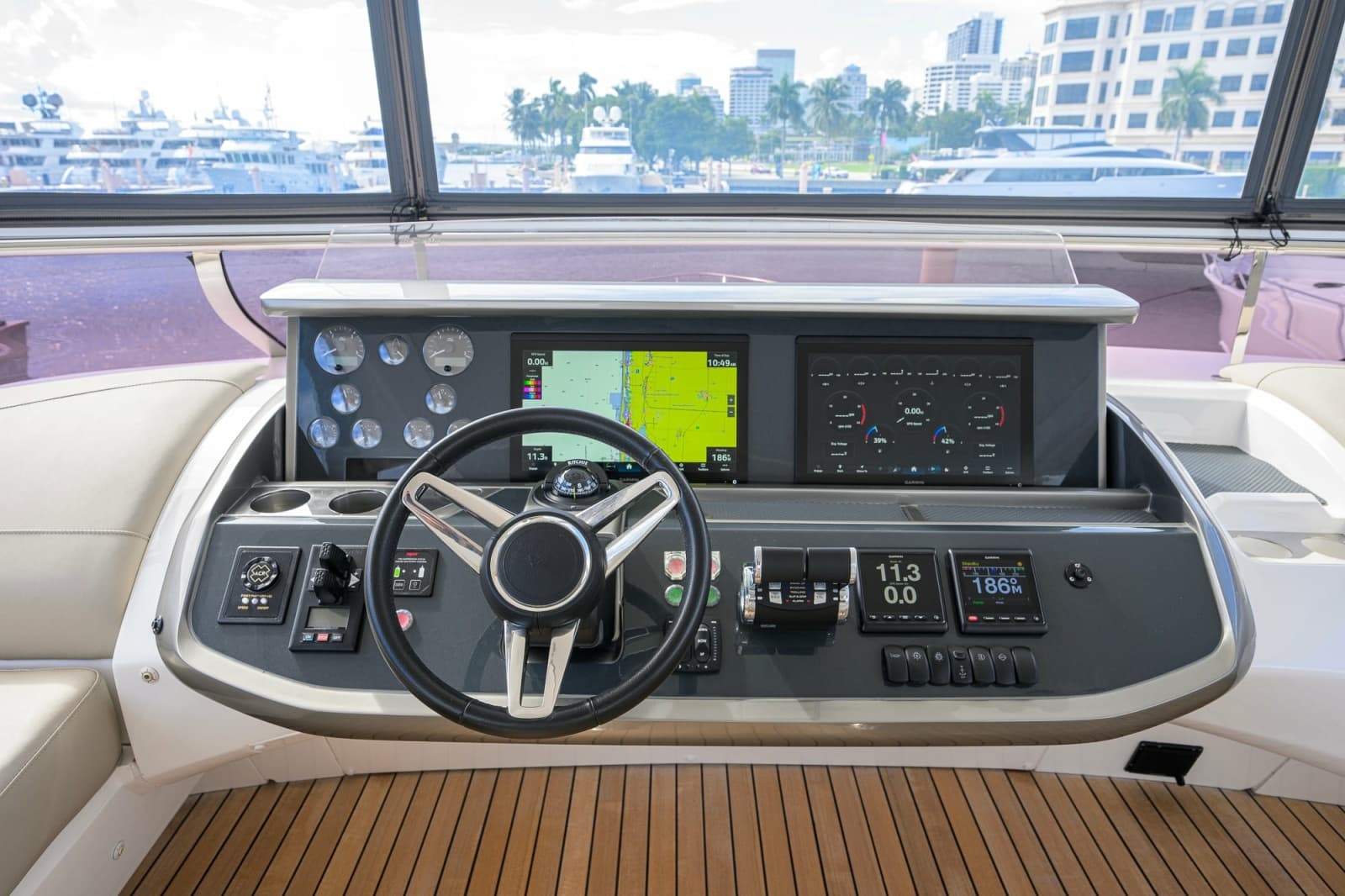 2022 Princess Y78 - Photo 42