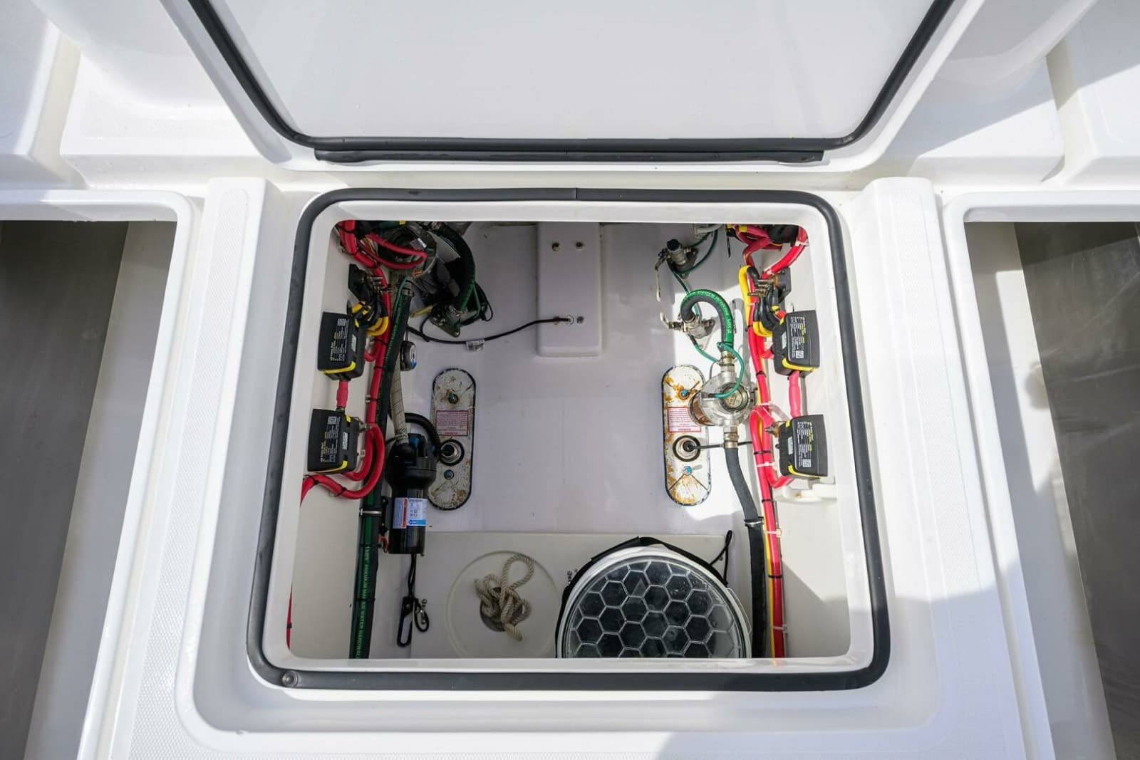 2018 Buddy Davis 42 Center Console - Photo 42