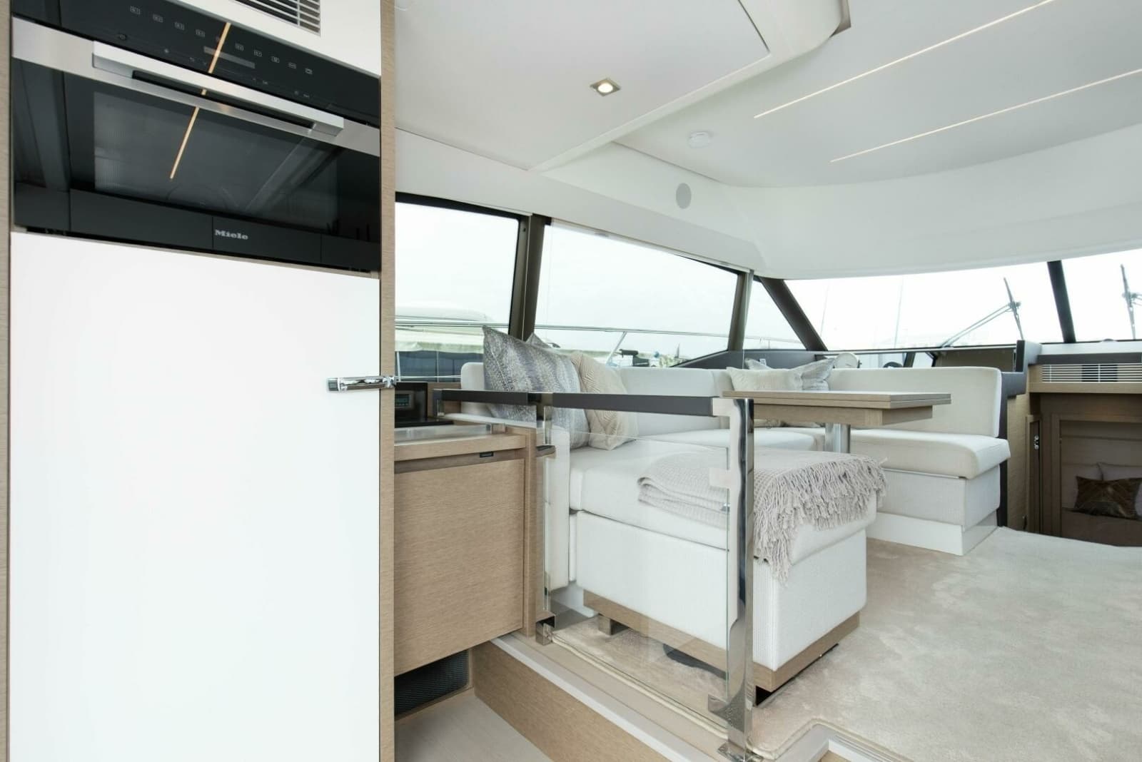 2023 Prestige 460 Flybridge - Photo 7