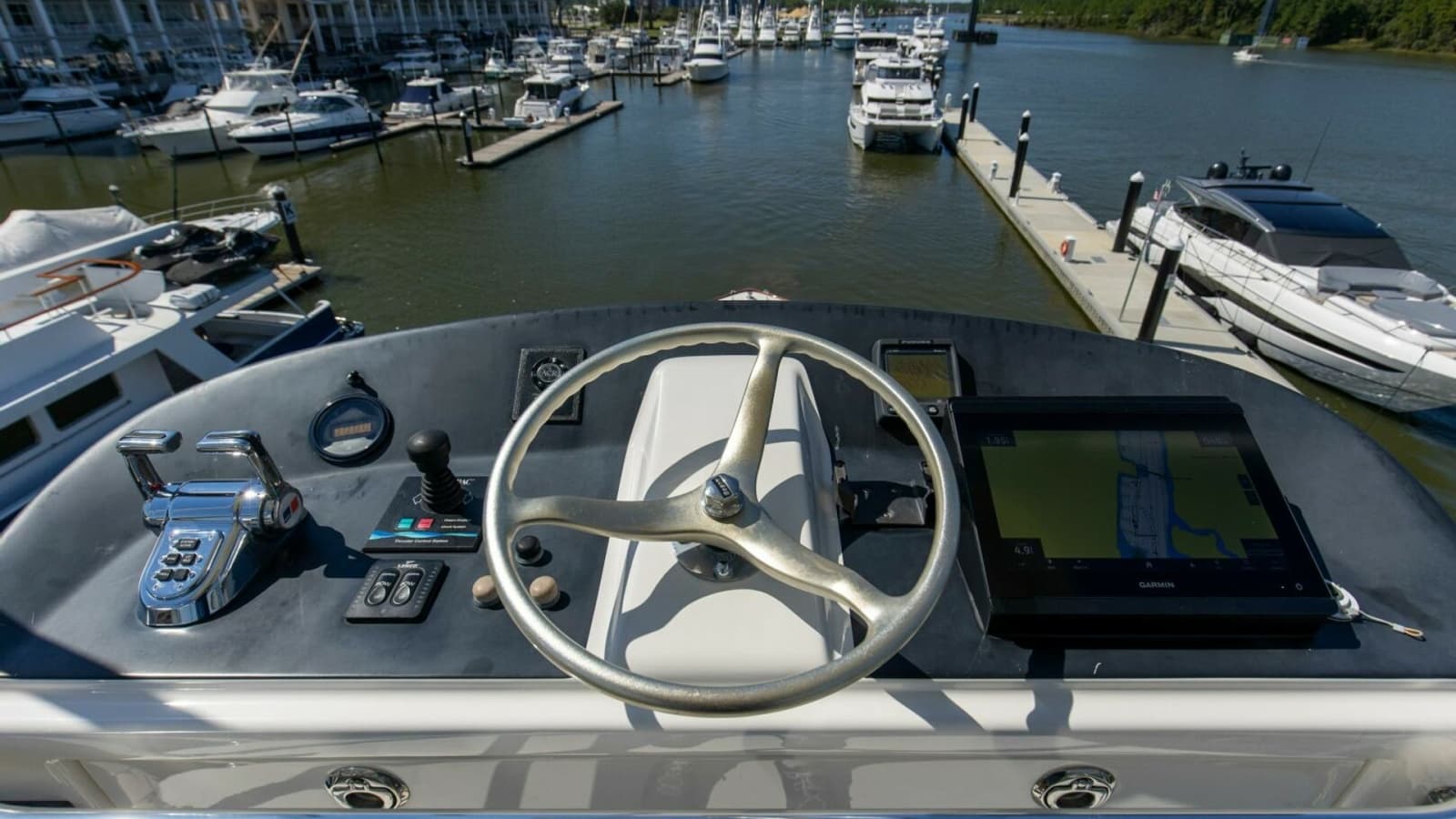 2005 Whiticar 76 Enclosed Bridge - Photo 53