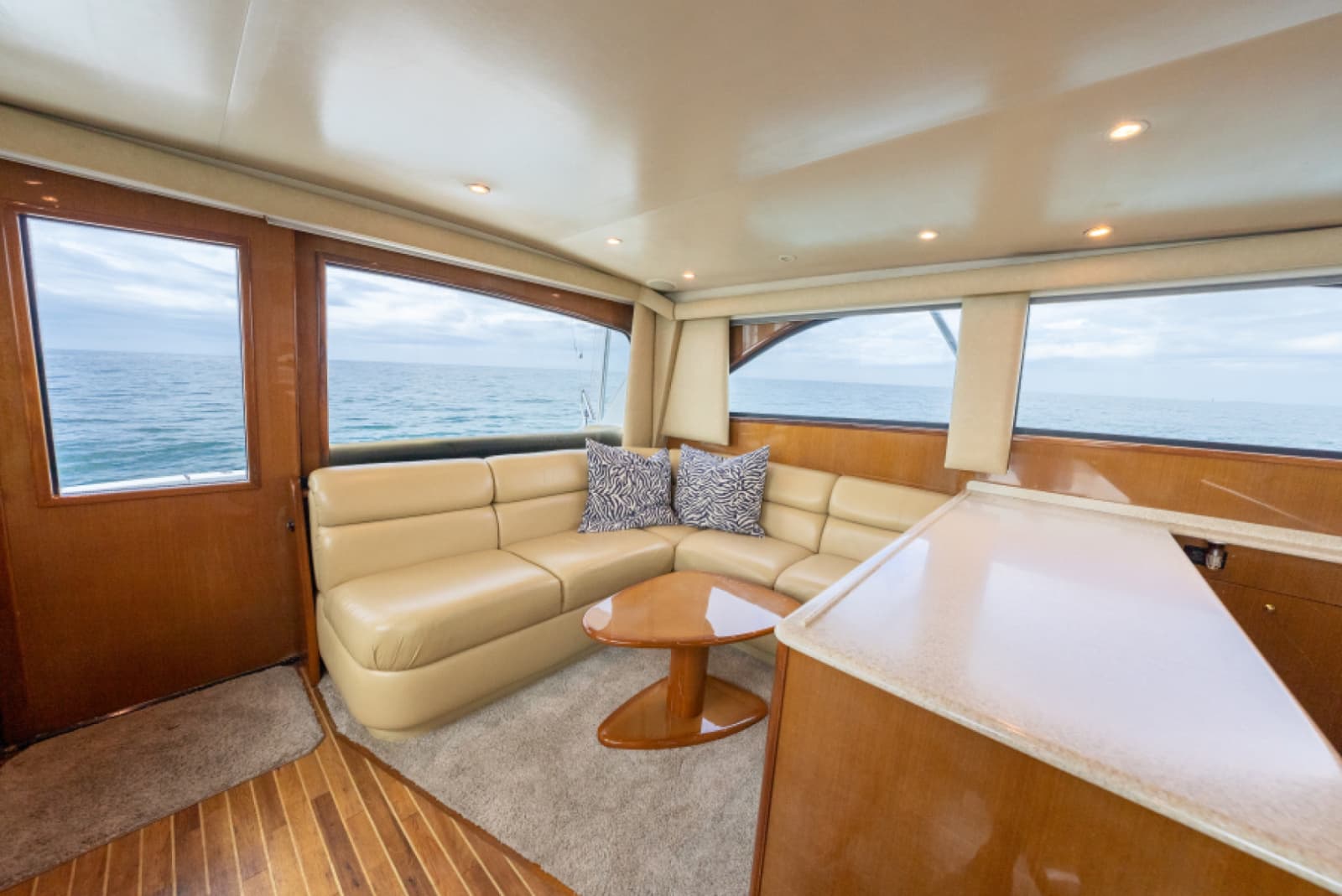 2003 Viking 45 Convertible - Photo 21