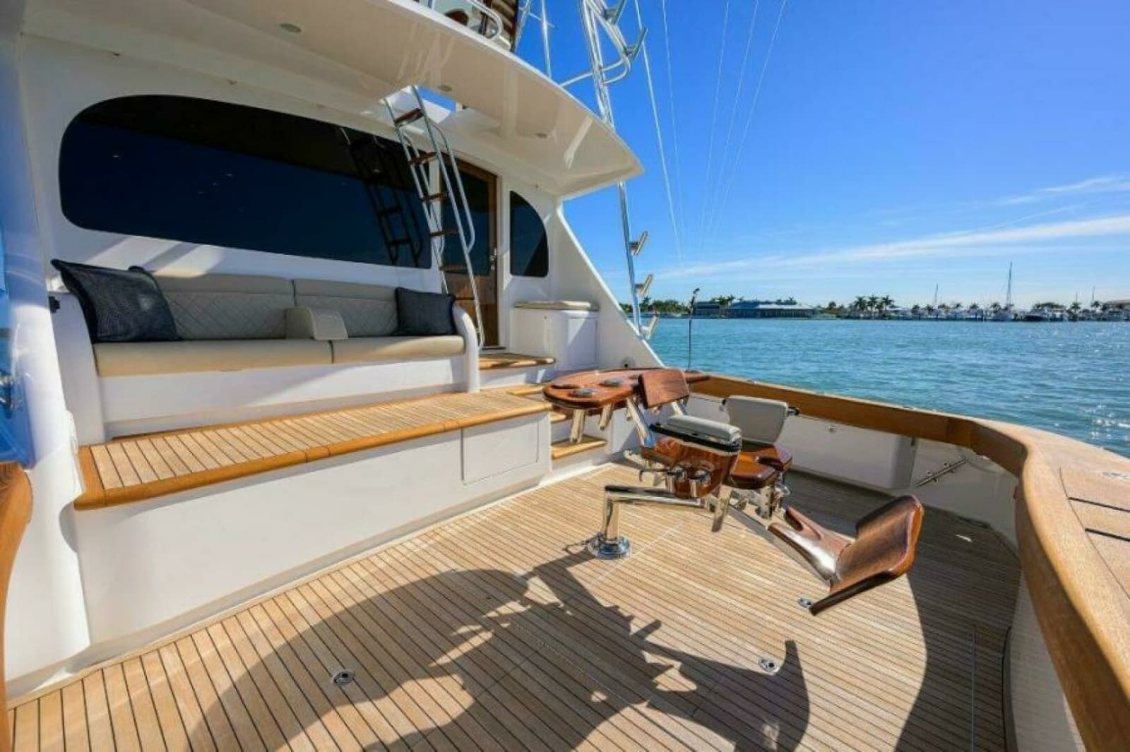 2020 Viking 72 Convertible - Photo 26