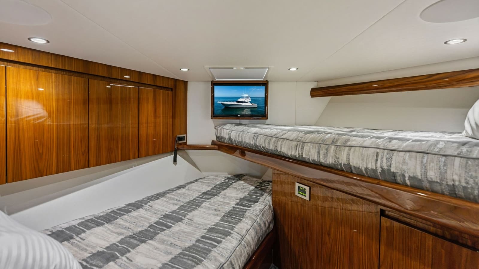 2024 Viking 54 Convertible - Photo 62