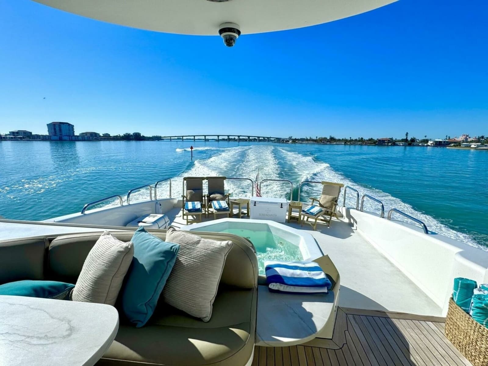 2001 Lazzara Yachts 94 Motor Yacht - Photo 11