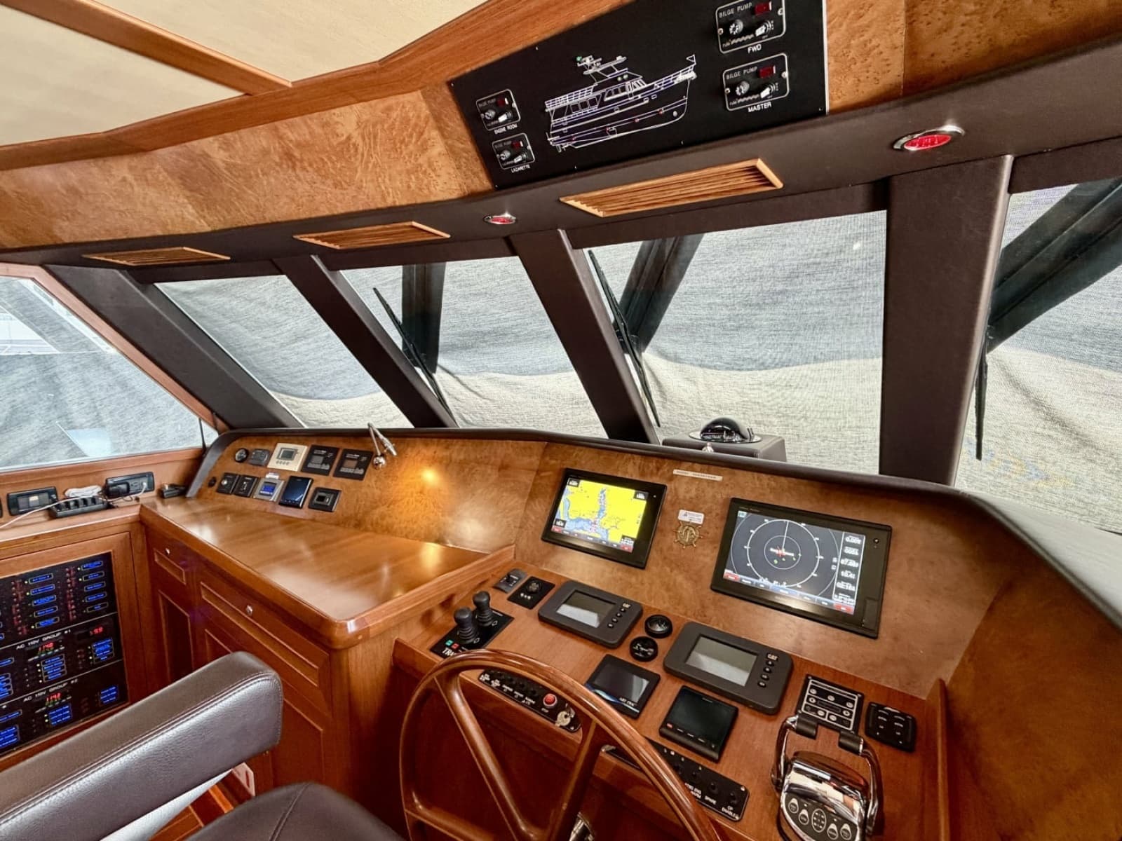 2012 Alaskan 70 Motor Yacht - Photo 27