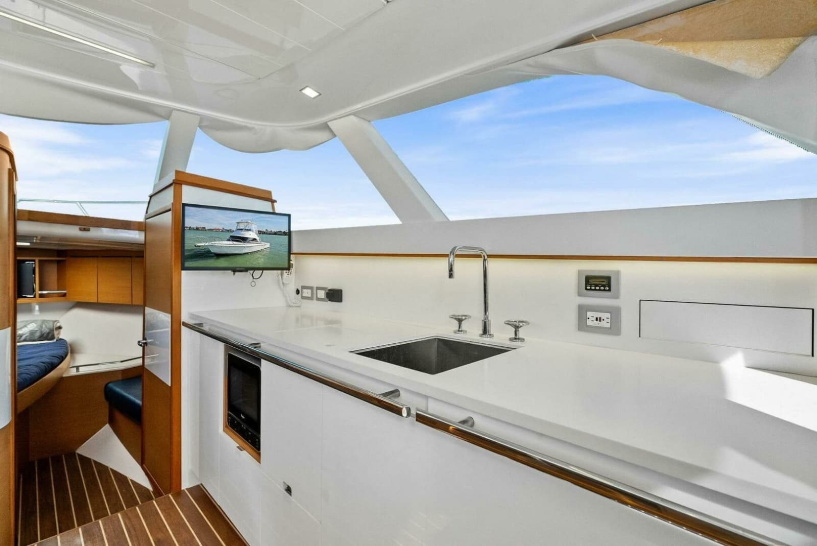 2017 Bertram 35 Flybridge - Photo 4