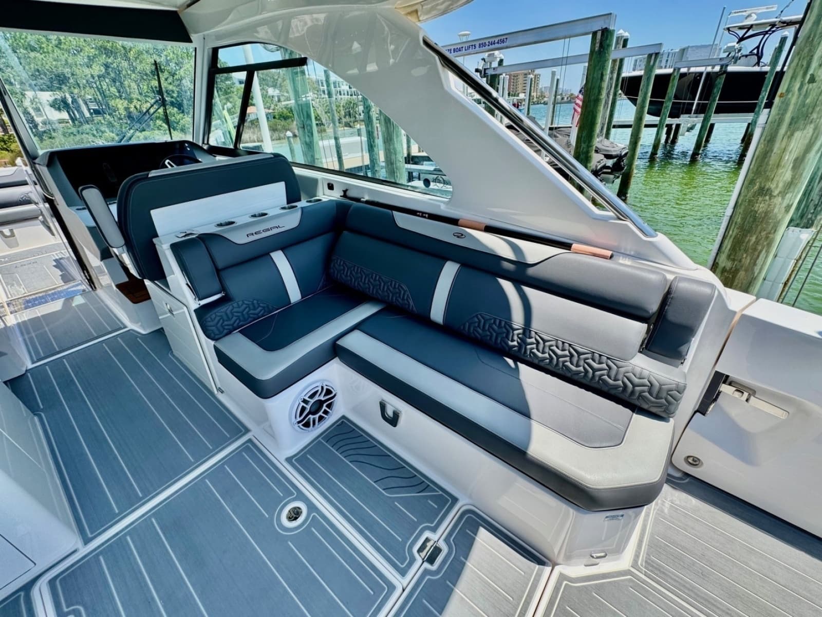 2025 Regal LS36 - Photo 6