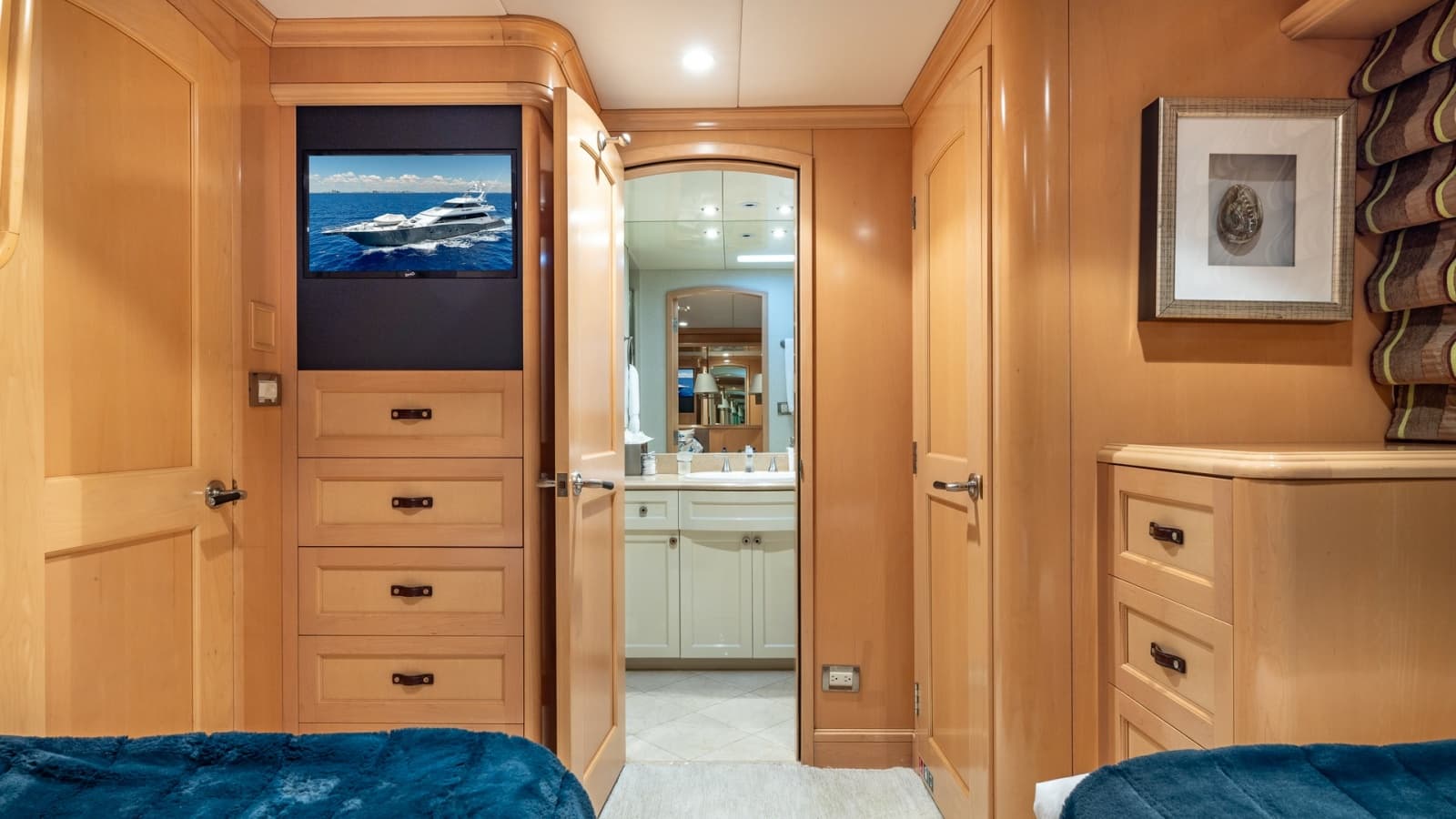 1998 Trinity Yachts 144  - Photo 38