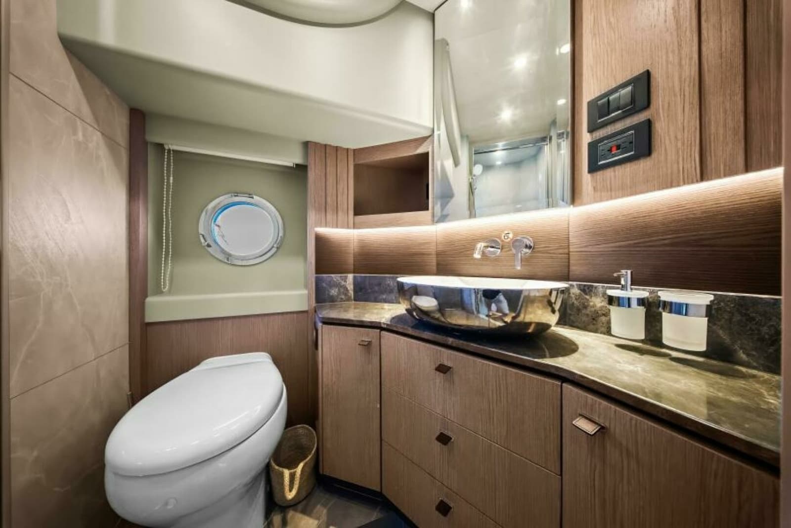 2025 Absolute Navetta 53 - Photo 19