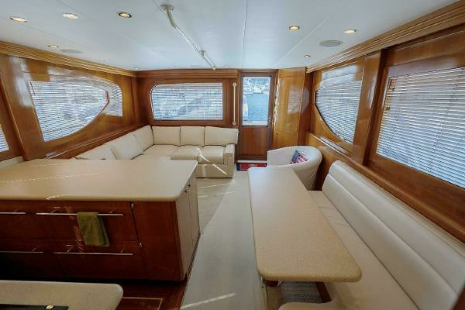 2002 Hatteras 50 Convertible - Photo 15