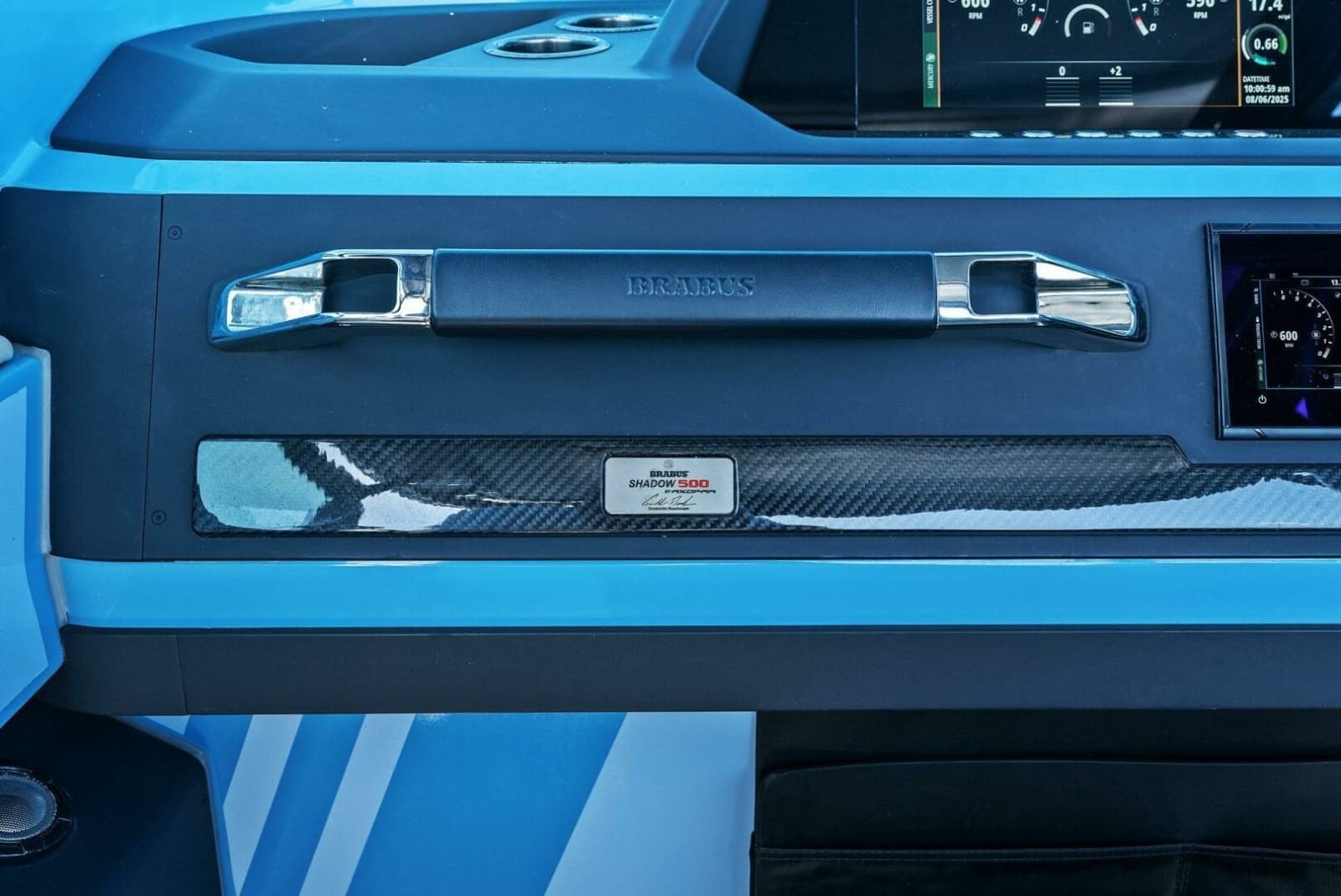2022 Axopar Brabus Shadow 500 TT - Photo 10