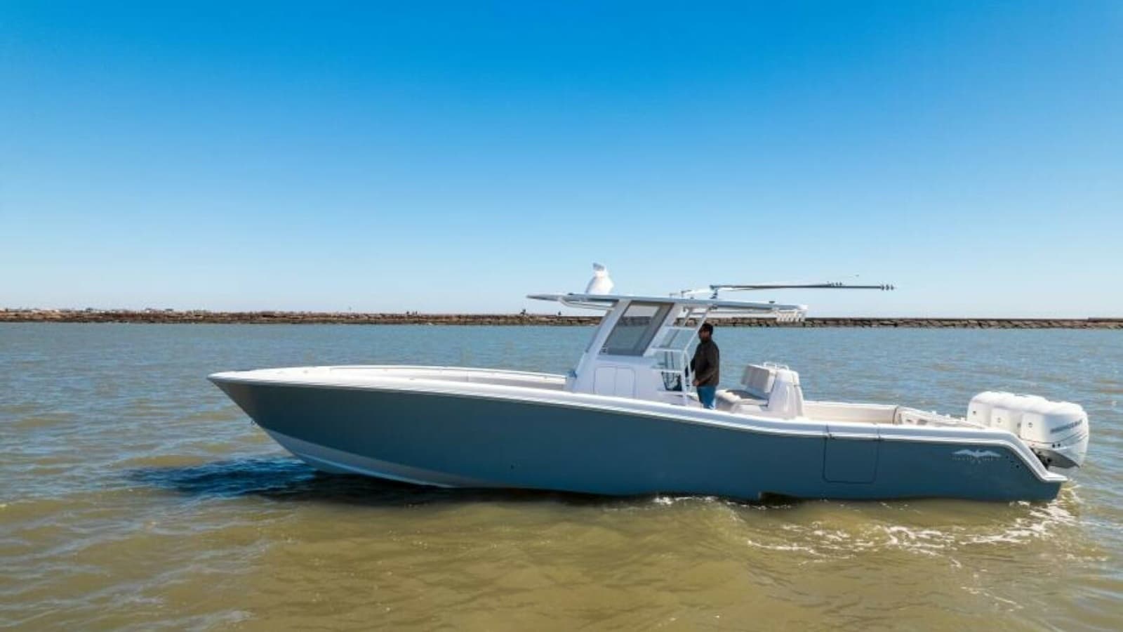 2019 Invincible 39 Open - Photo 46