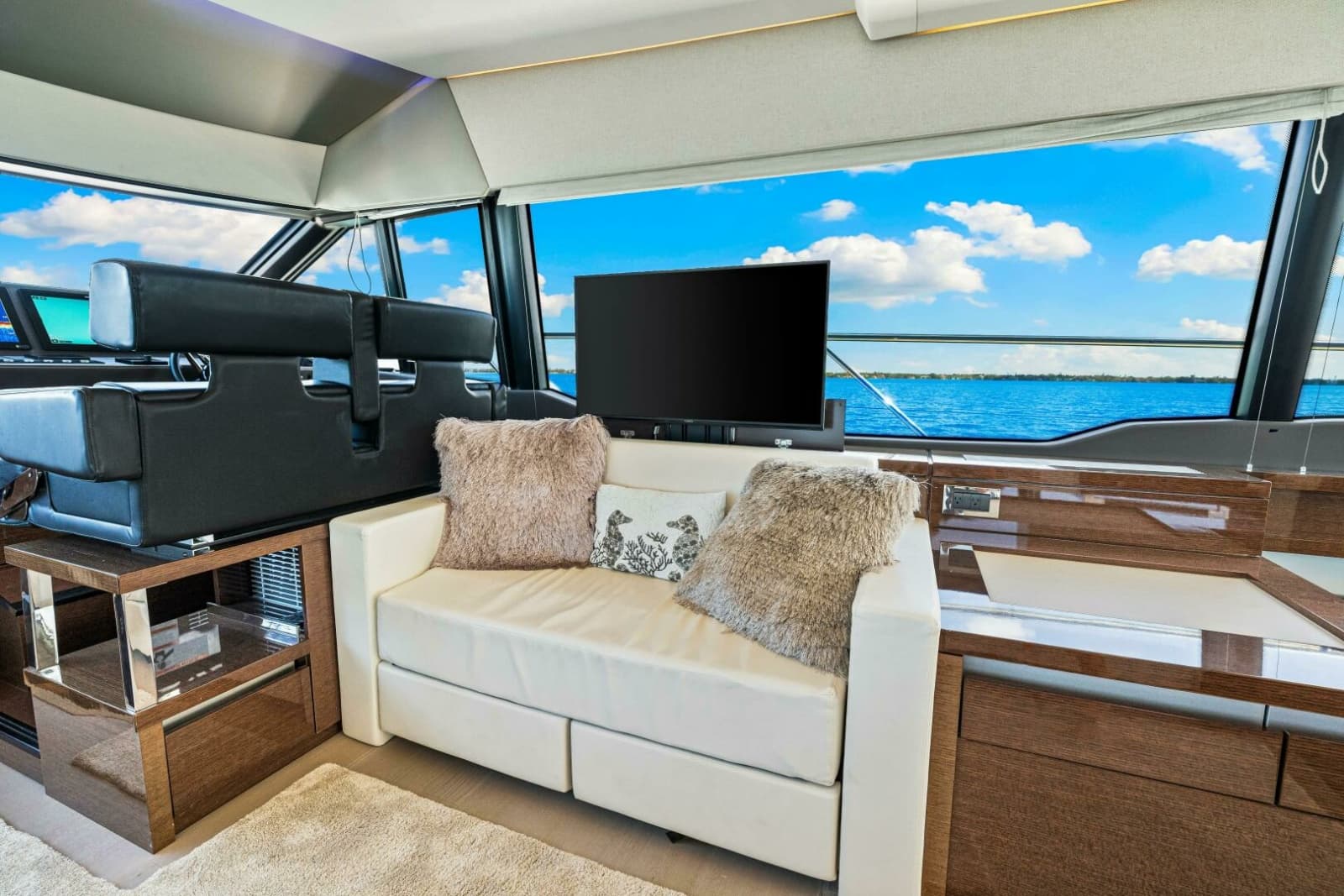 2019 Prestige 630 Flybridge - Photo 39