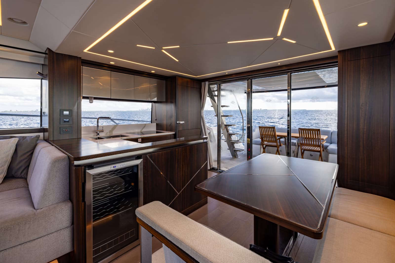 2022 Sunseeker Manhattan 68 - Photo 45