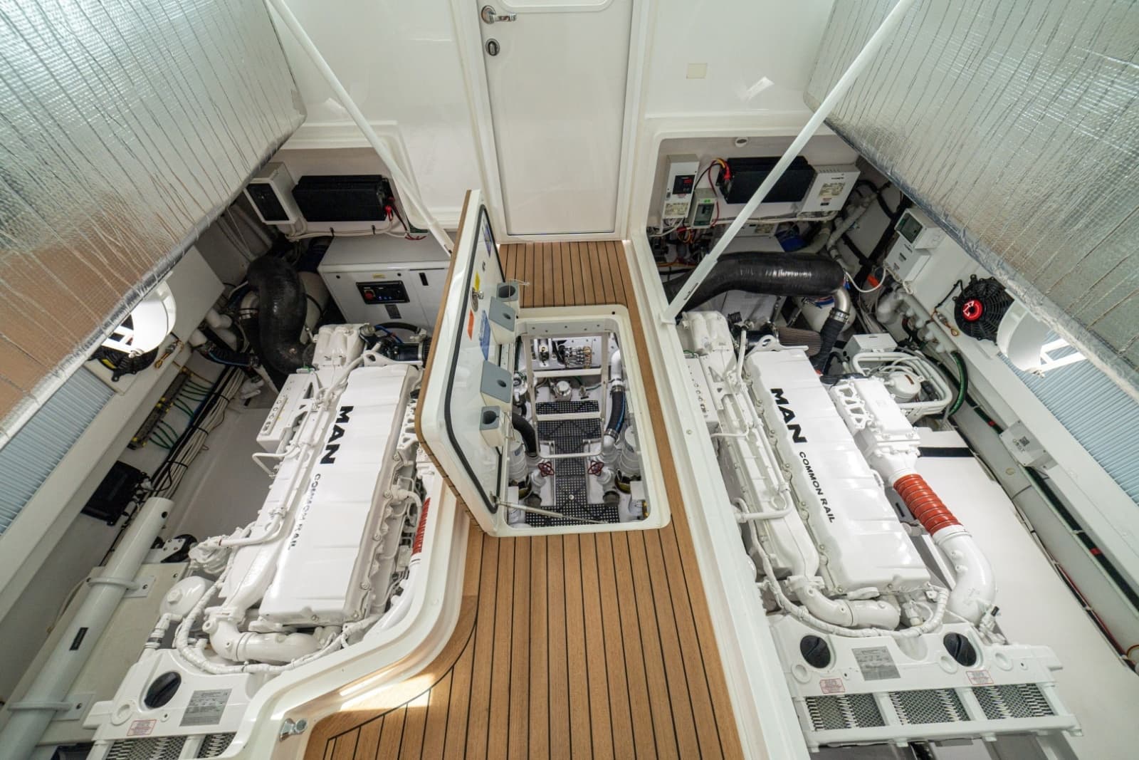 2023 Viking 46 Billfish - Photo 49