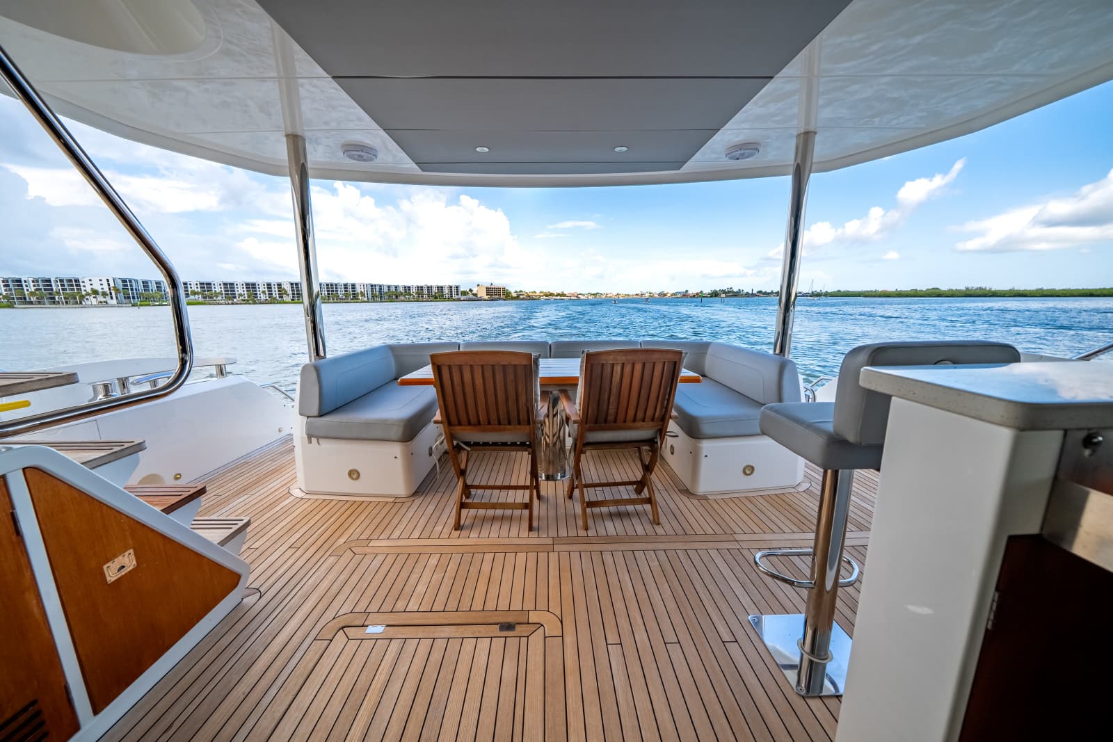 2019 Sunseeker 76 Flybridge - Photo 38