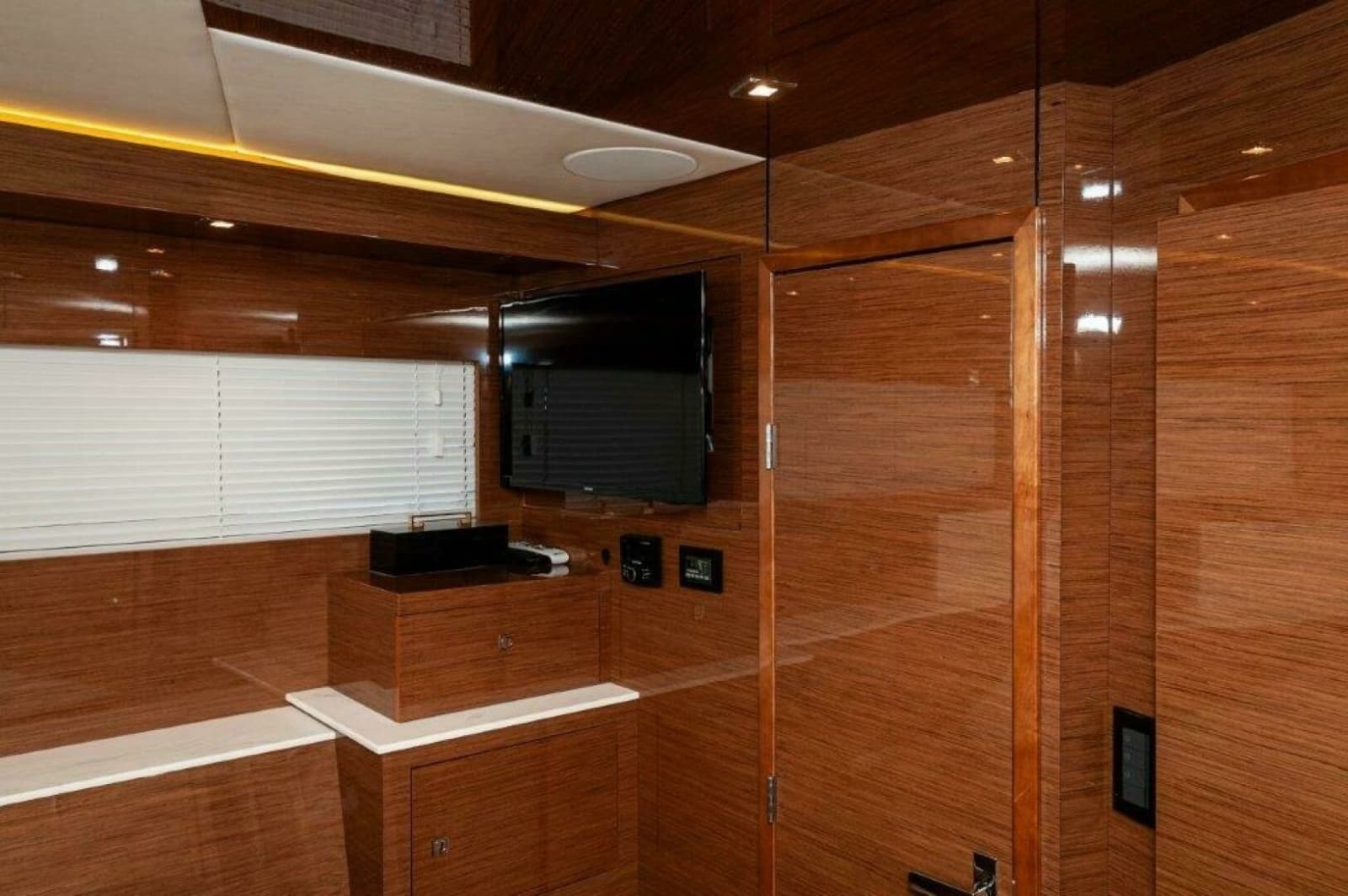 2020 Cruisers Yachts 60 Cantius - Photo 30