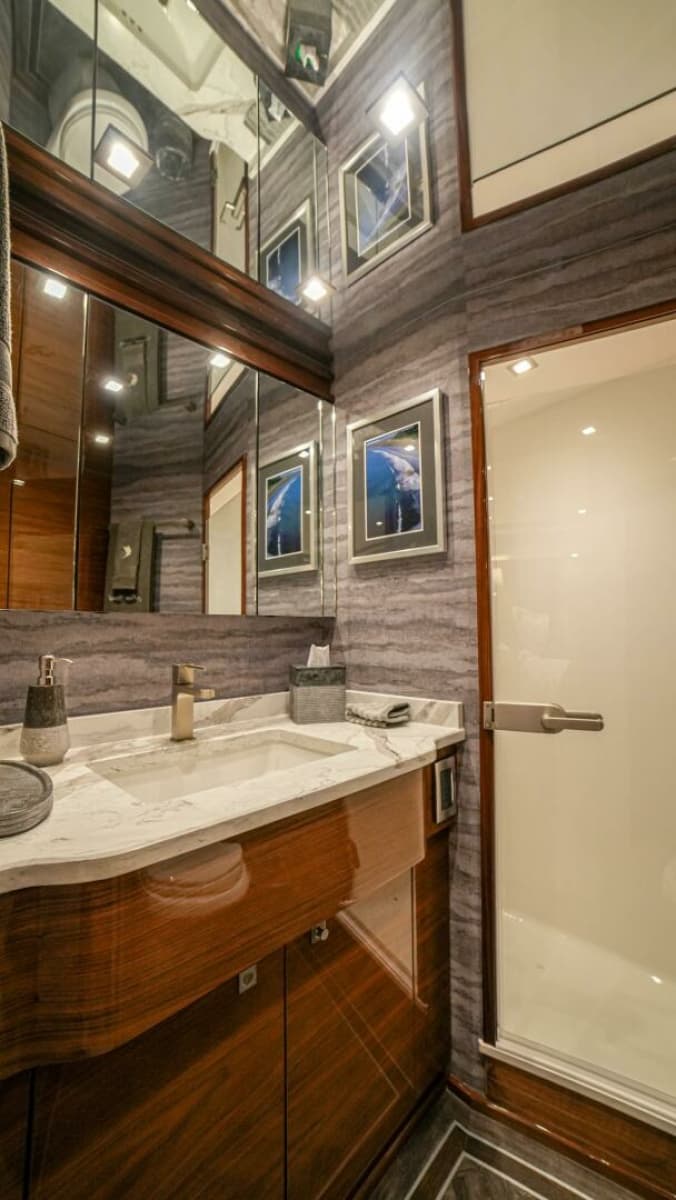 2023 Viking 72 Convertible - Photo 76