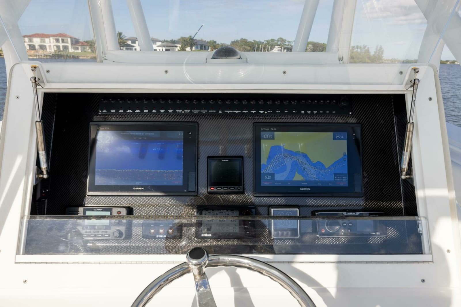 2018 SeaHunter 33 Center Console - Photo 8