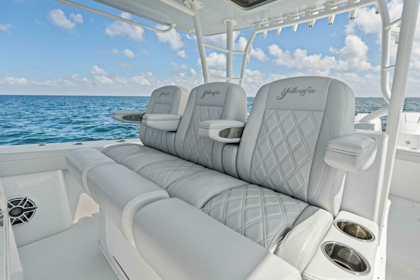 2024 Yellowfin 42 Offshore - Photo 16